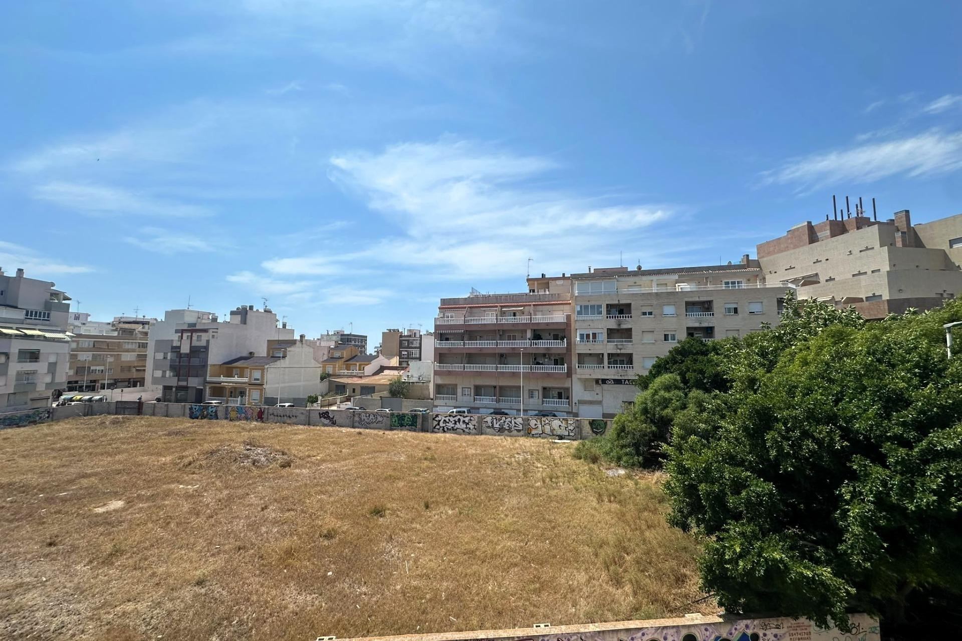 Resale - Apartment - Torrevieja - La Mata pueblo