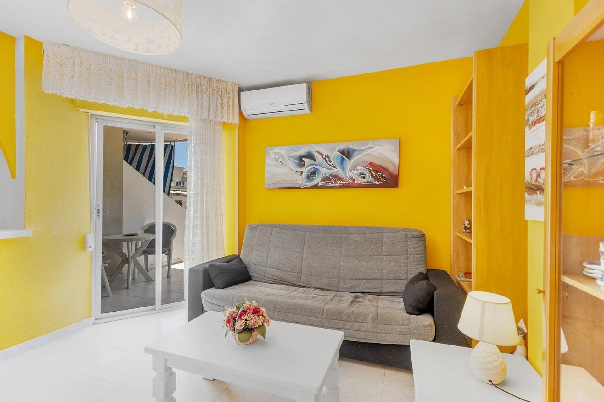 Resale - Apartment - Torrevieja - La Mata pueblo