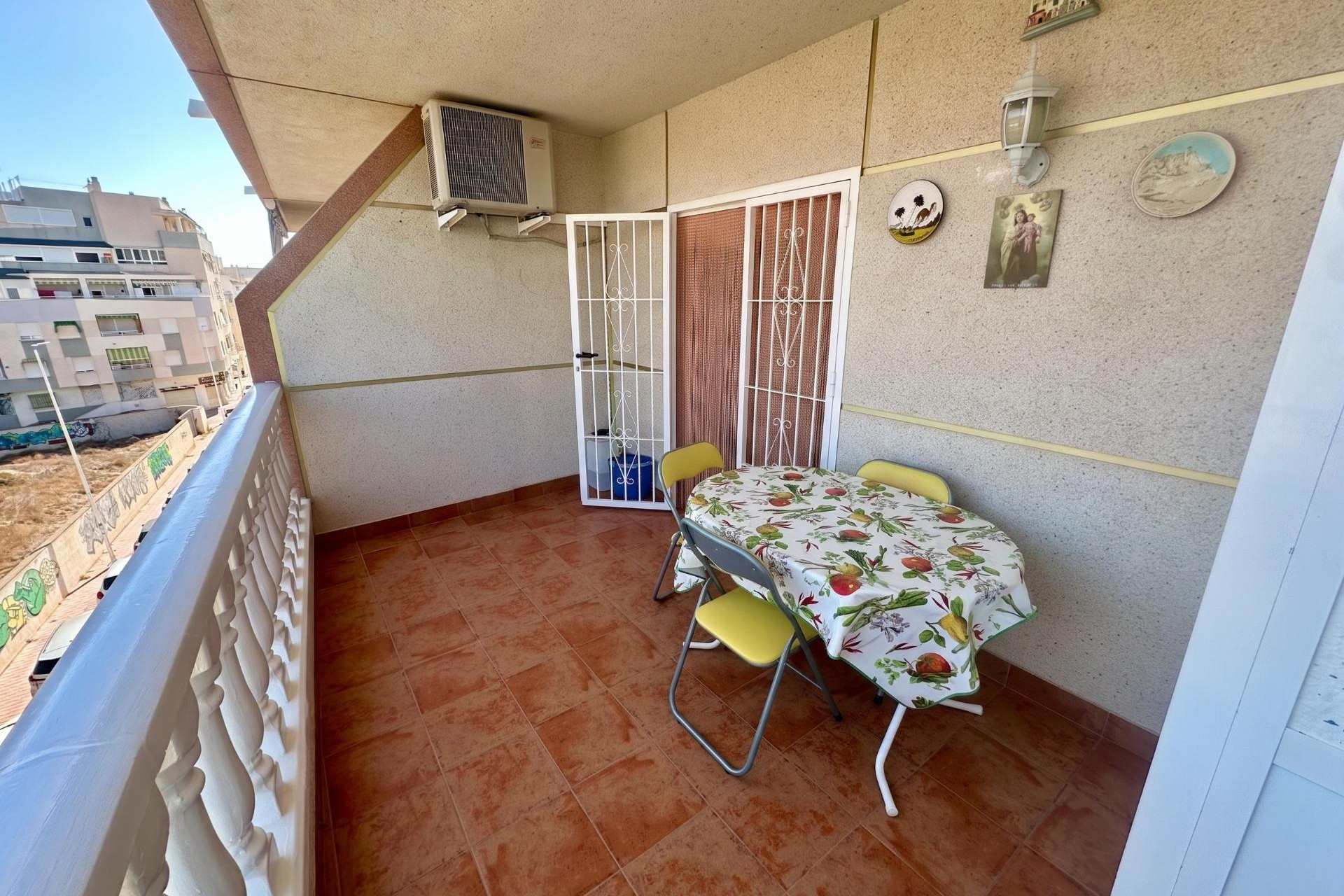 Resale - Apartment - Torrevieja - La Mata pueblo