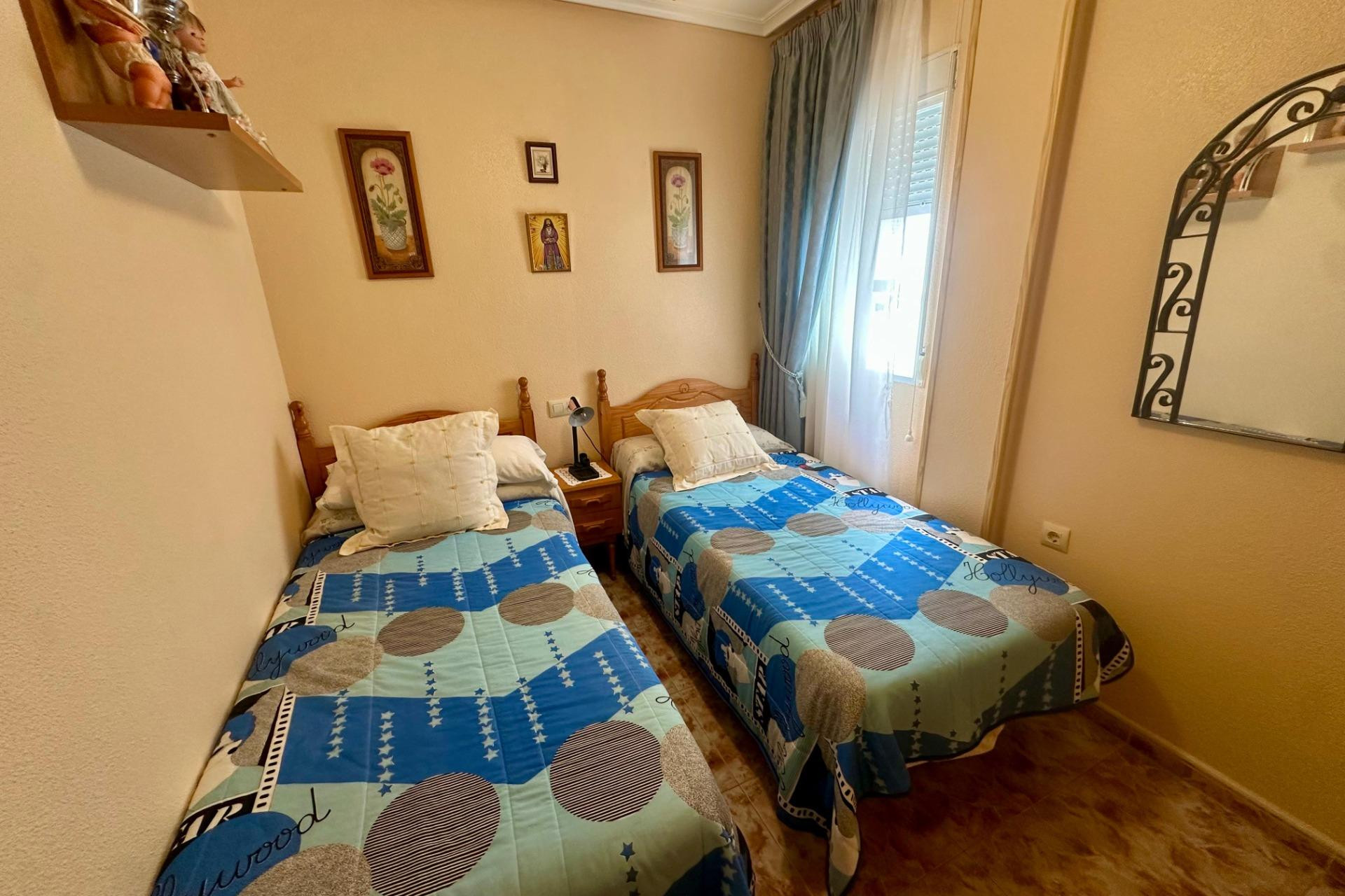 Resale - Apartment - Torrevieja - La Mata pueblo