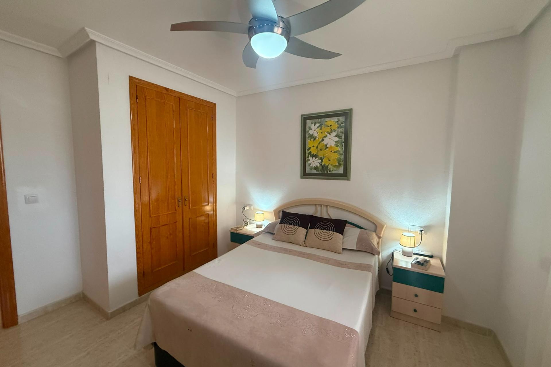 Resale - Apartment - Torrevieja - La Mata pueblo