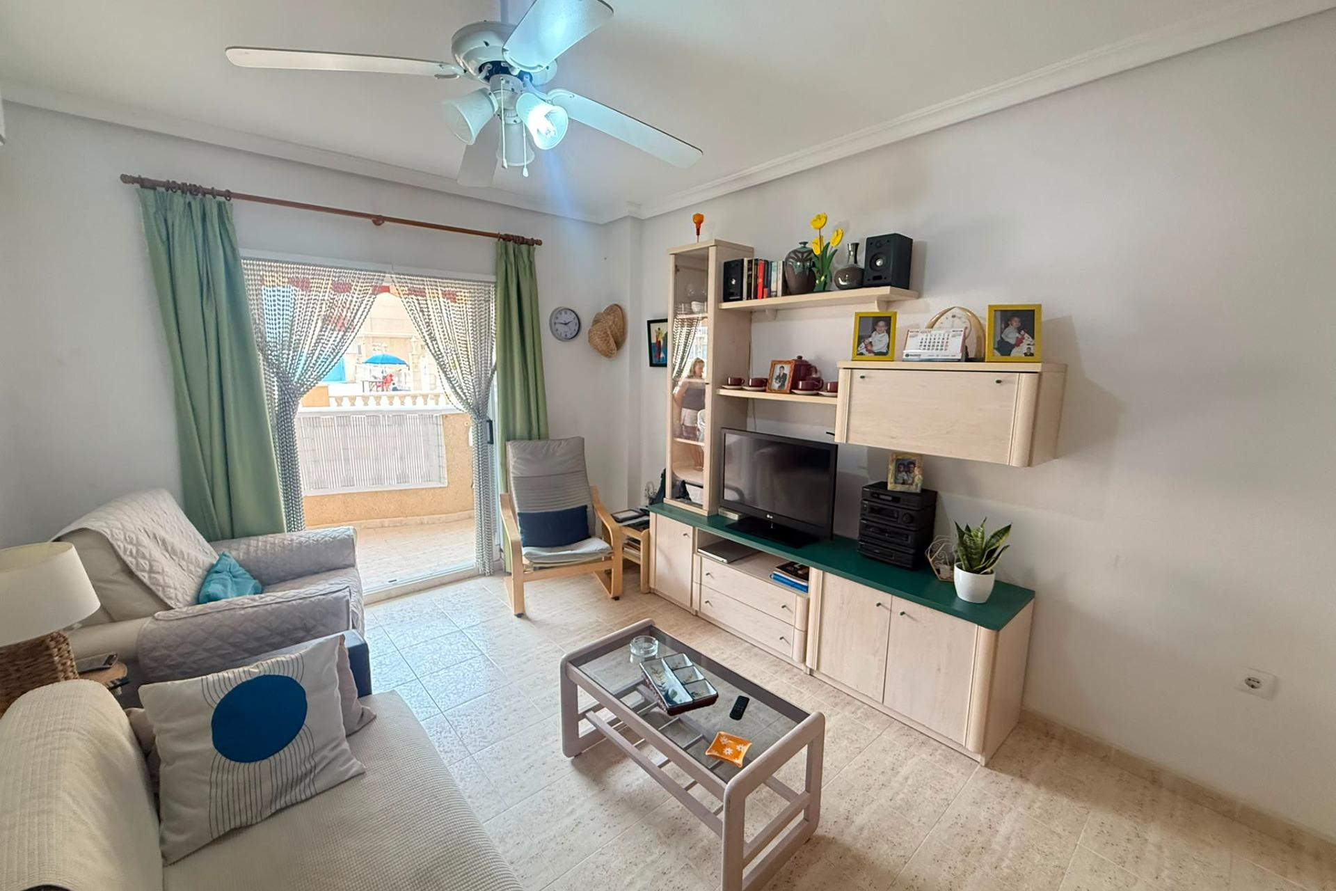 Resale - Apartment - Torrevieja - La Mata pueblo