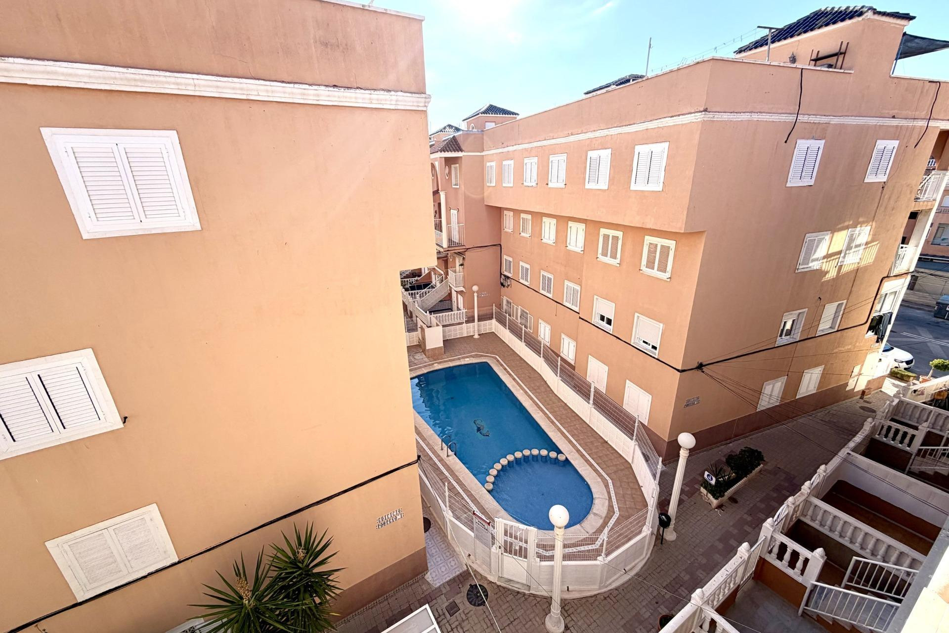 Resale - Apartment - Torrevieja - La Mata pueblo