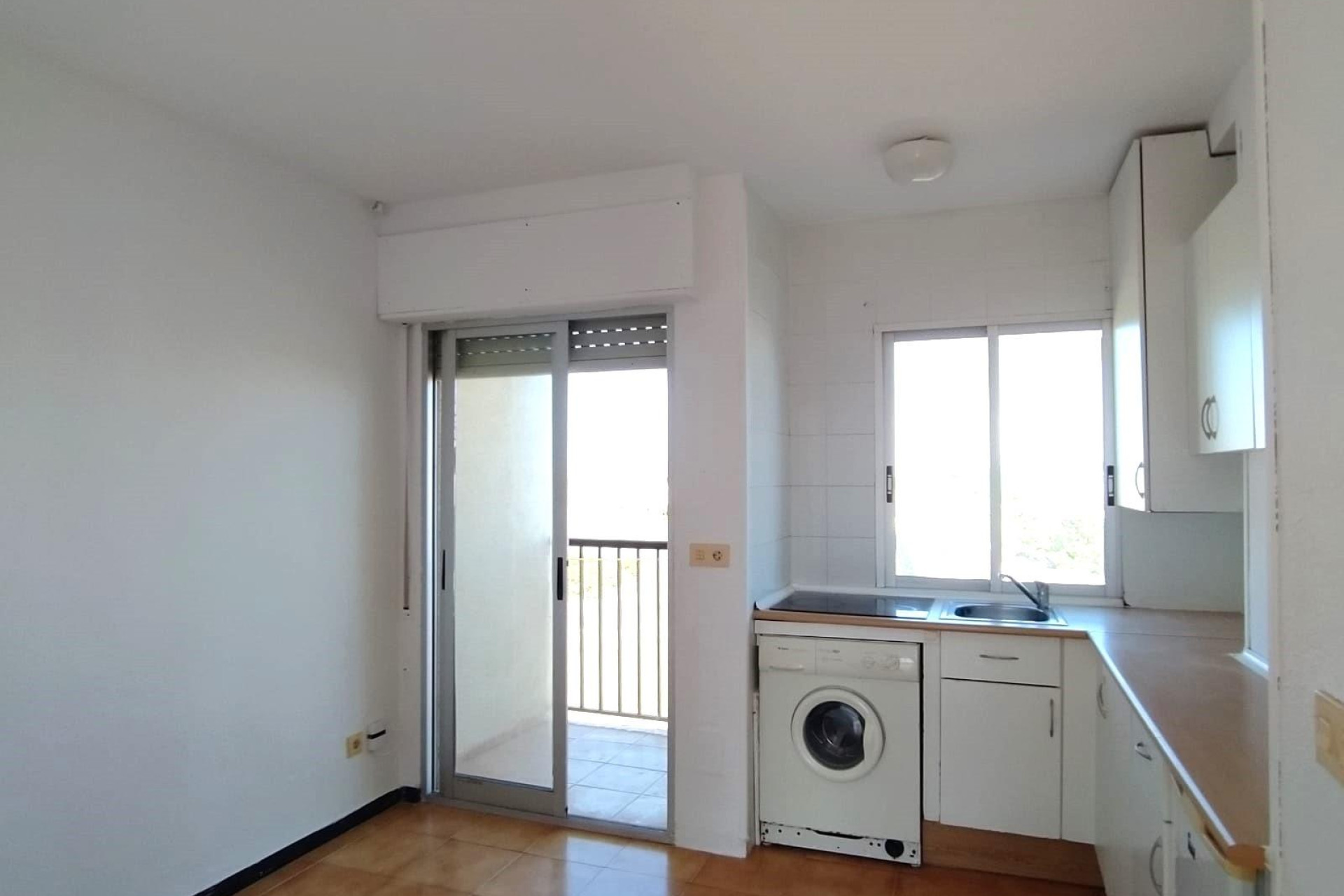 Resale - Apartment - Torrevieja - La Mata