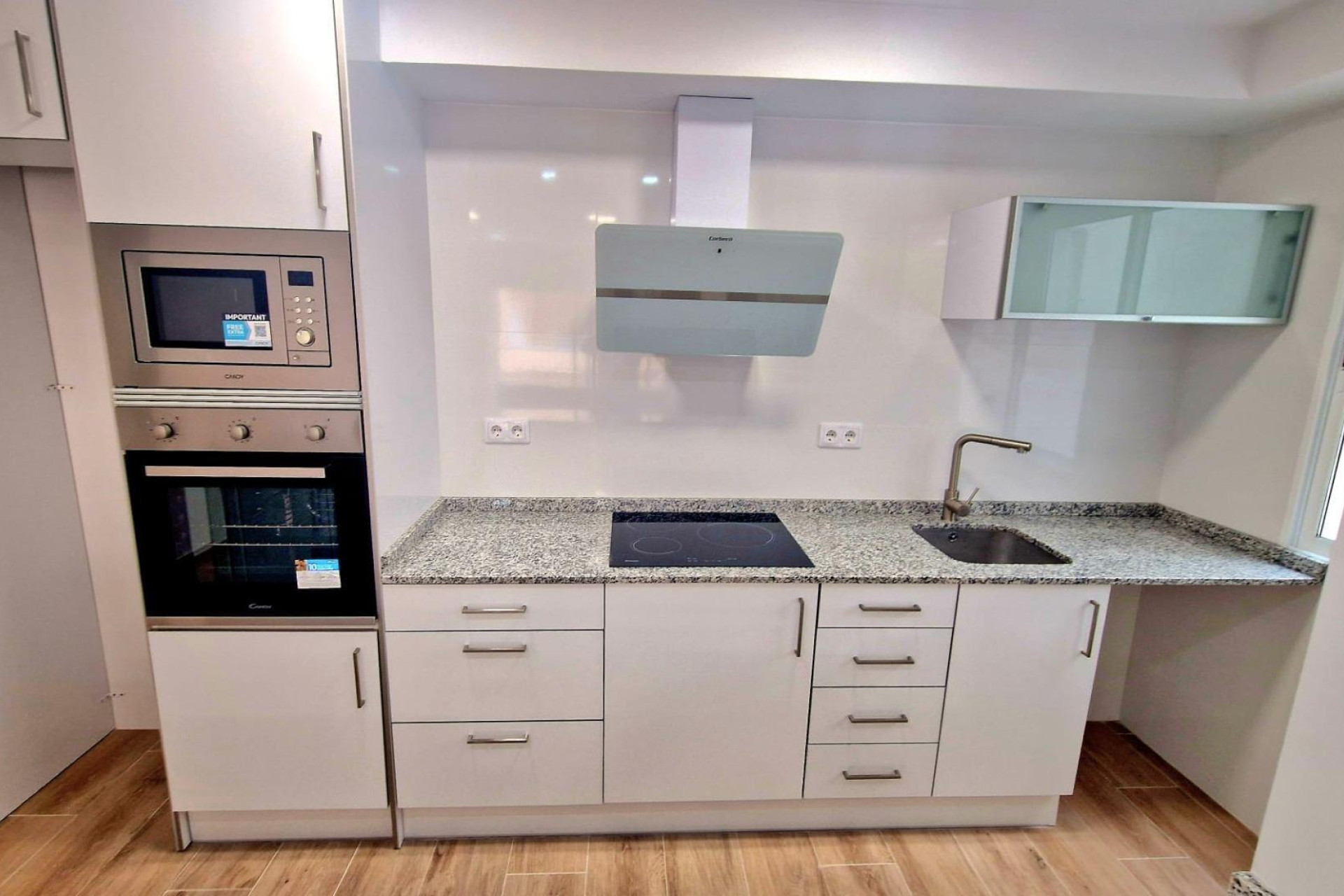 Resale - Apartment - Torrevieja - La Mata