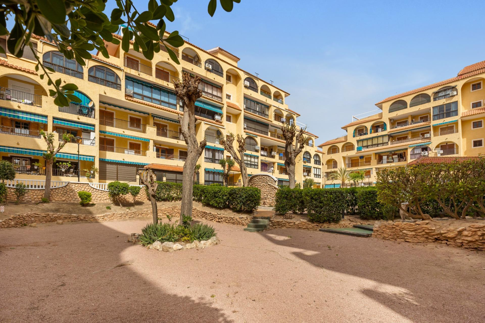 Resale - Apartment - Torrevieja - La Mata
