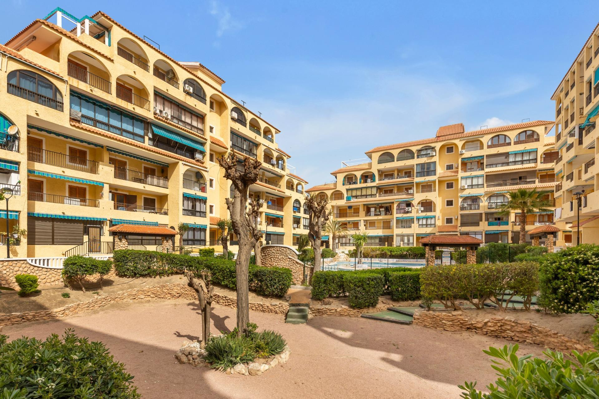 Resale - Apartment - Torrevieja - La Mata