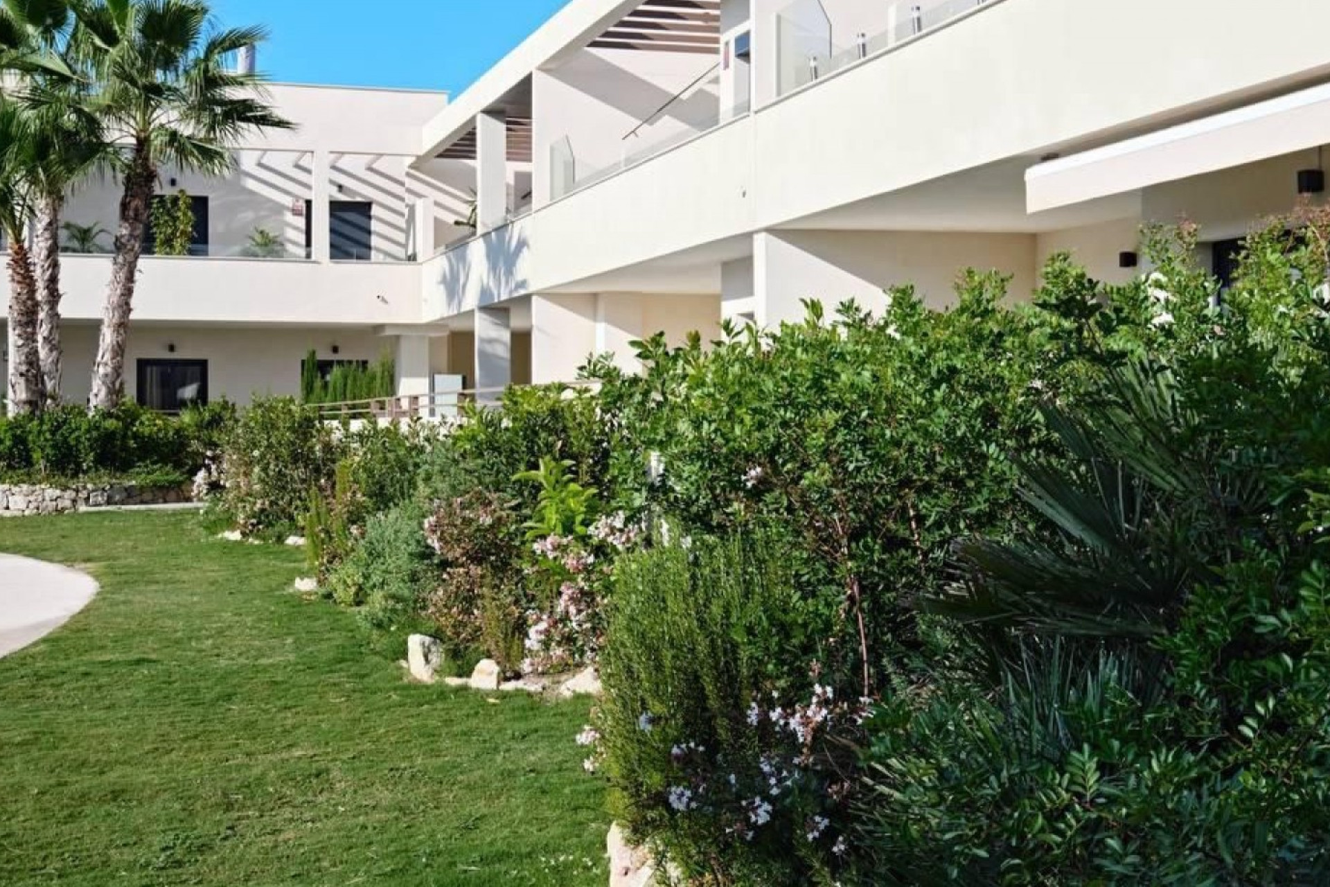 Resale - Apartment - Torrevieja - La Veleta