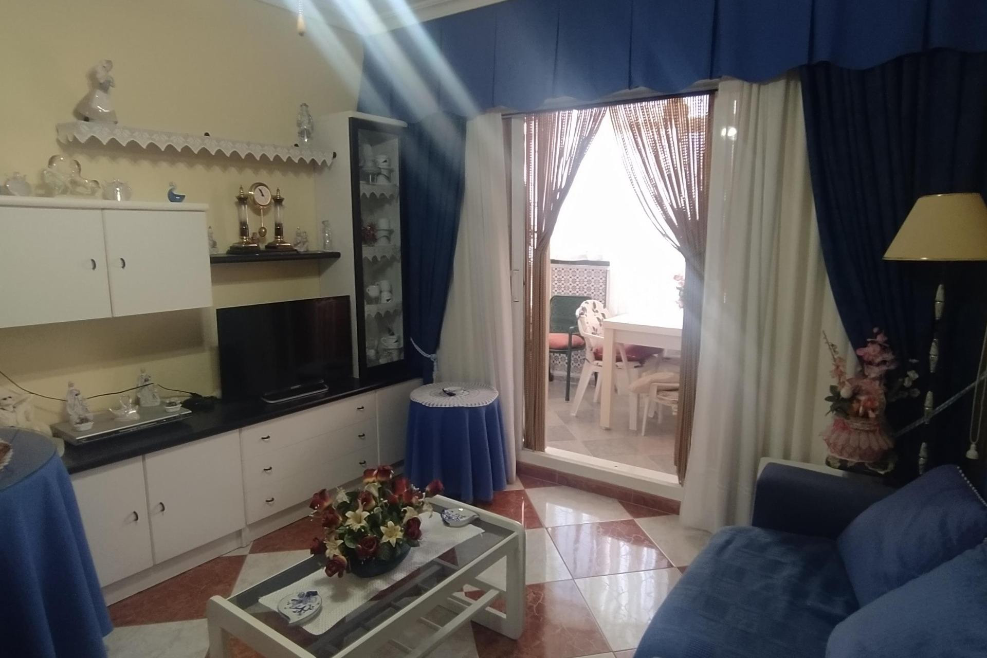 Resale - Apartment - Torrevieja - Los Europeos