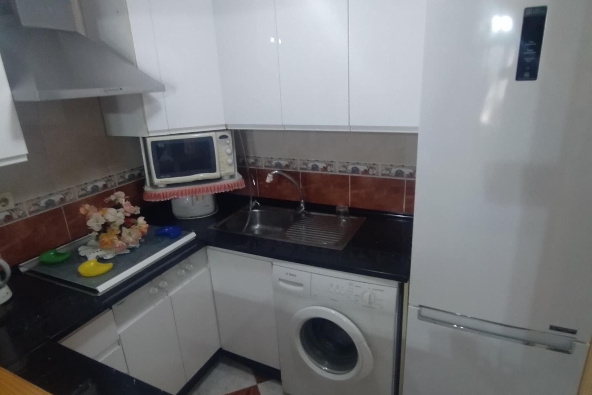 Resale - Apartment - Torrevieja - Los Europeos