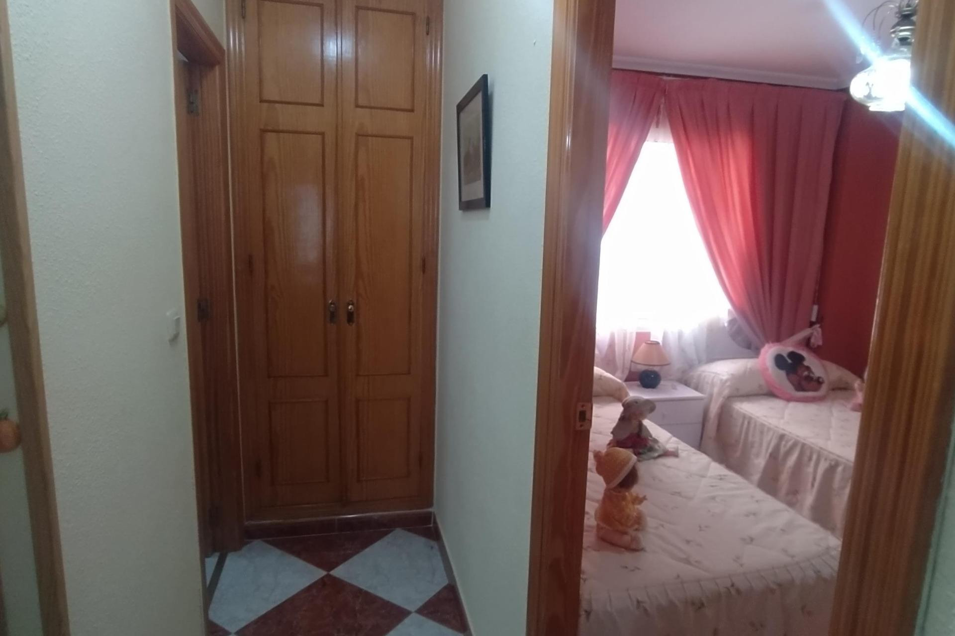 Resale - Apartment - Torrevieja - Los Europeos