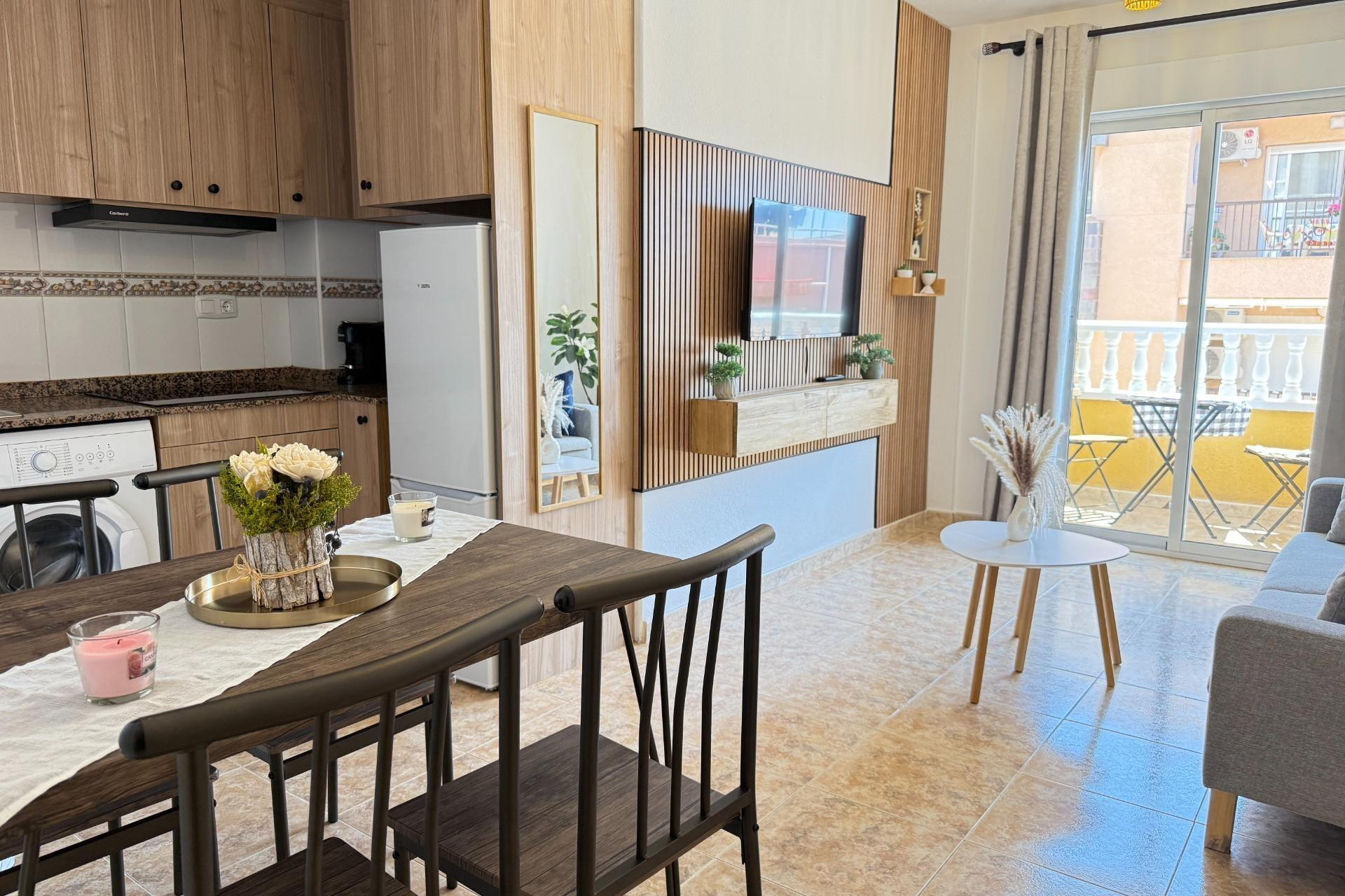 Resale - Apartment - Torrevieja - Los Europeos