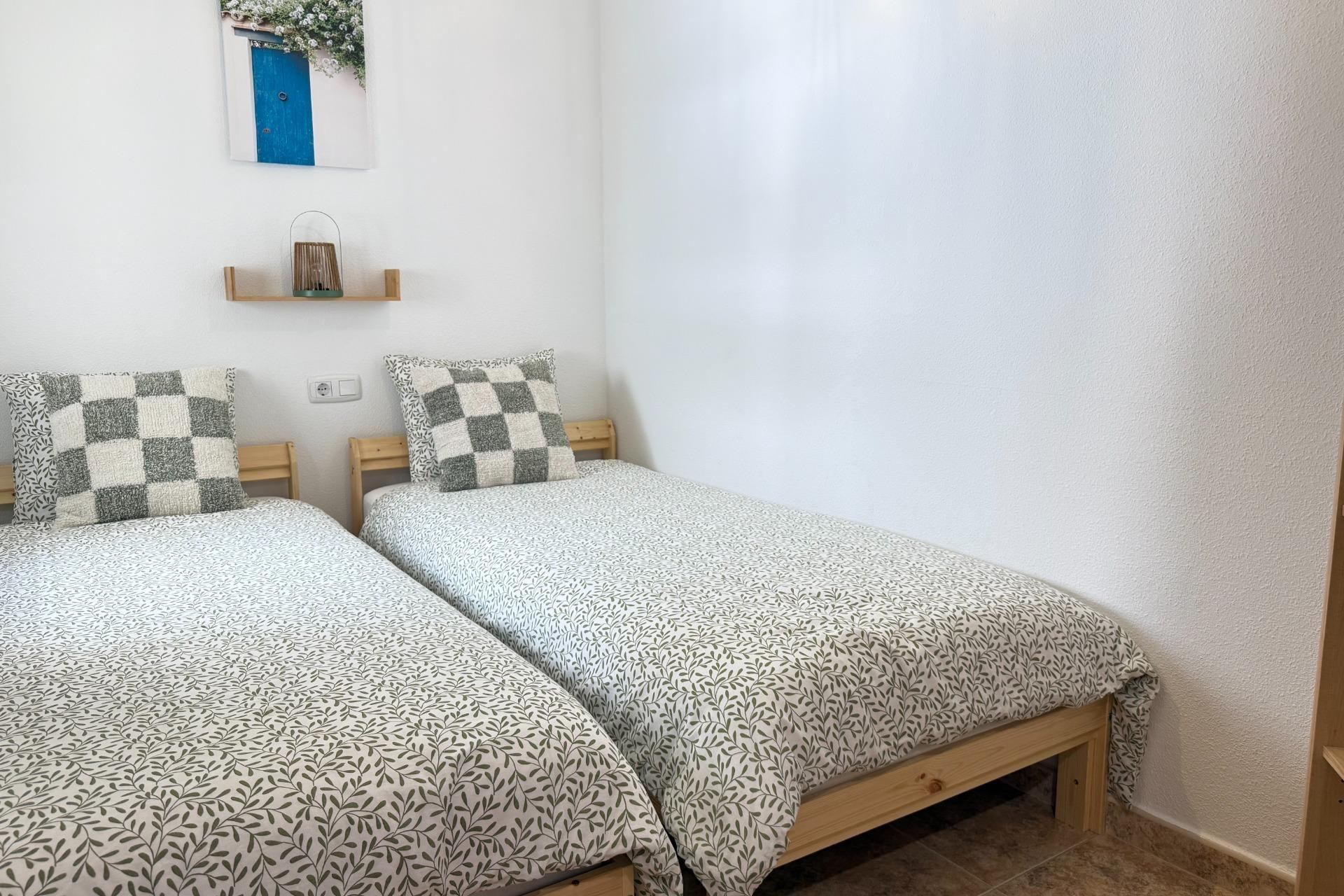 Resale - Apartment - Torrevieja - Los Europeos