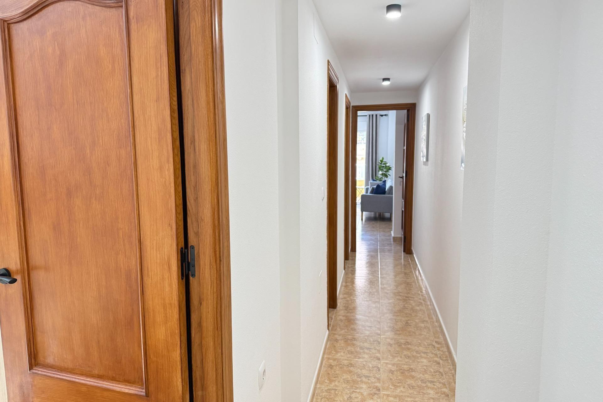 Resale - Apartment - Torrevieja - Los Europeos