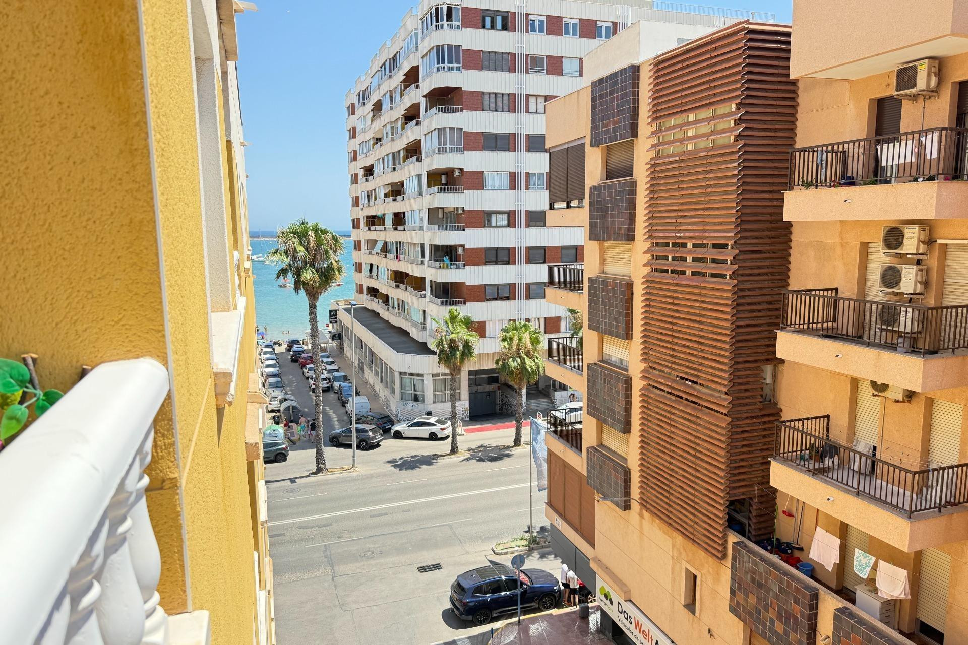 Resale - Apartment - Torrevieja - Los Europeos