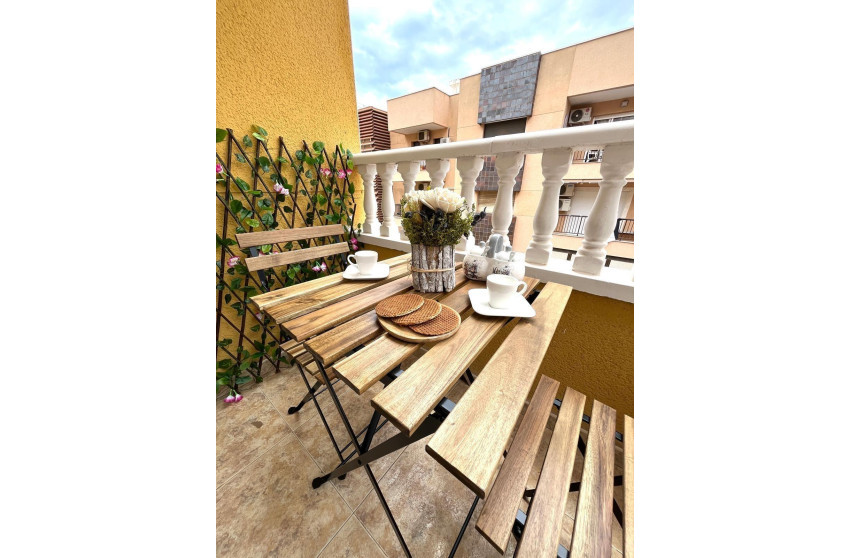 Resale - Apartment - Torrevieja - Los Europeos