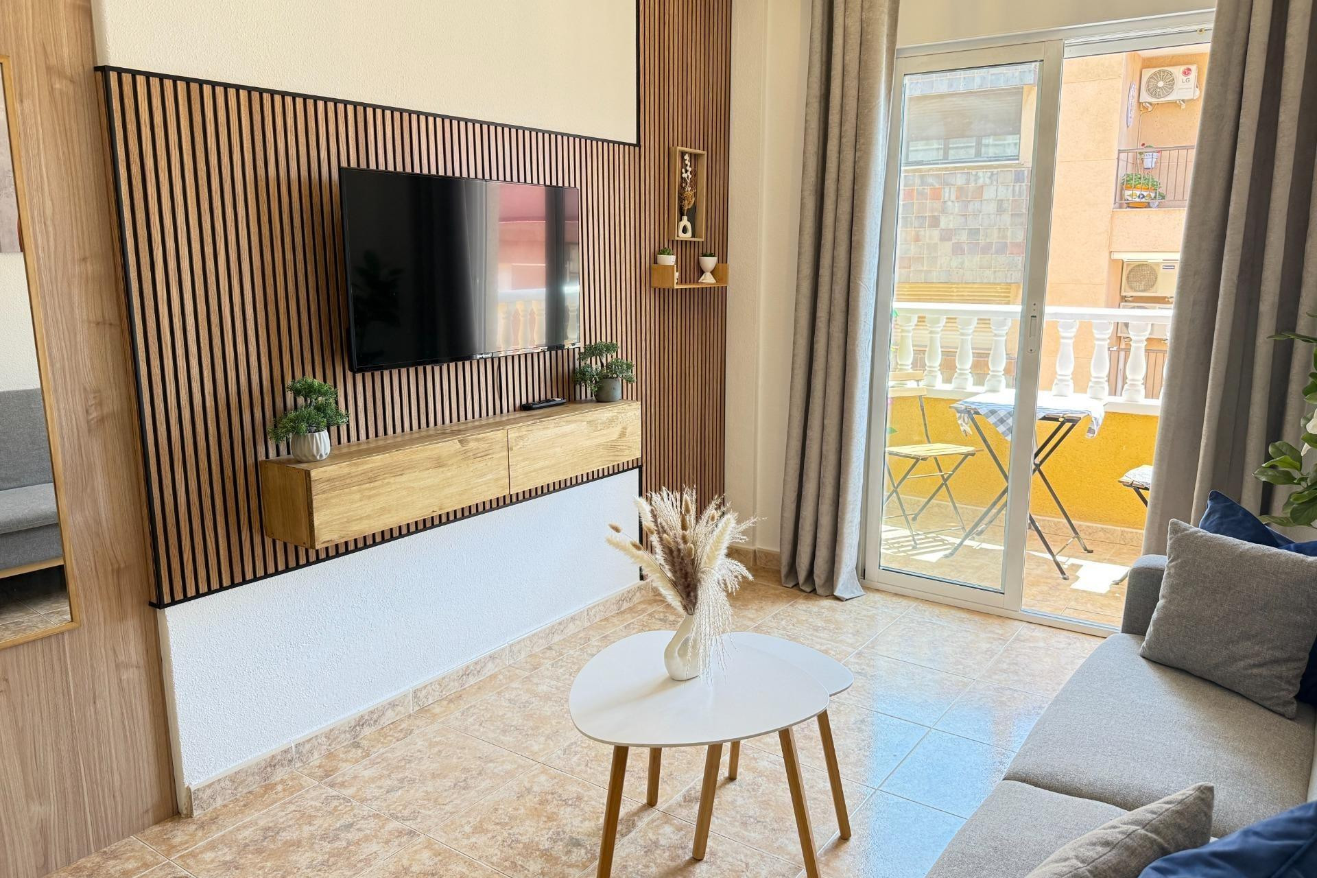Resale - Apartment - Torrevieja - Los Europeos