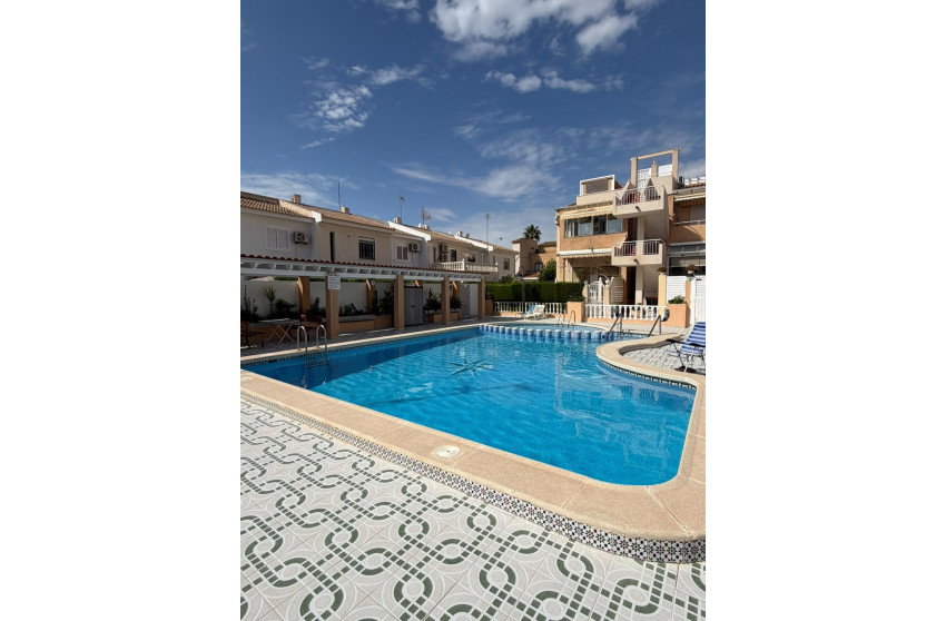 Resale - Apartment - Torrevieja - Los Frutales