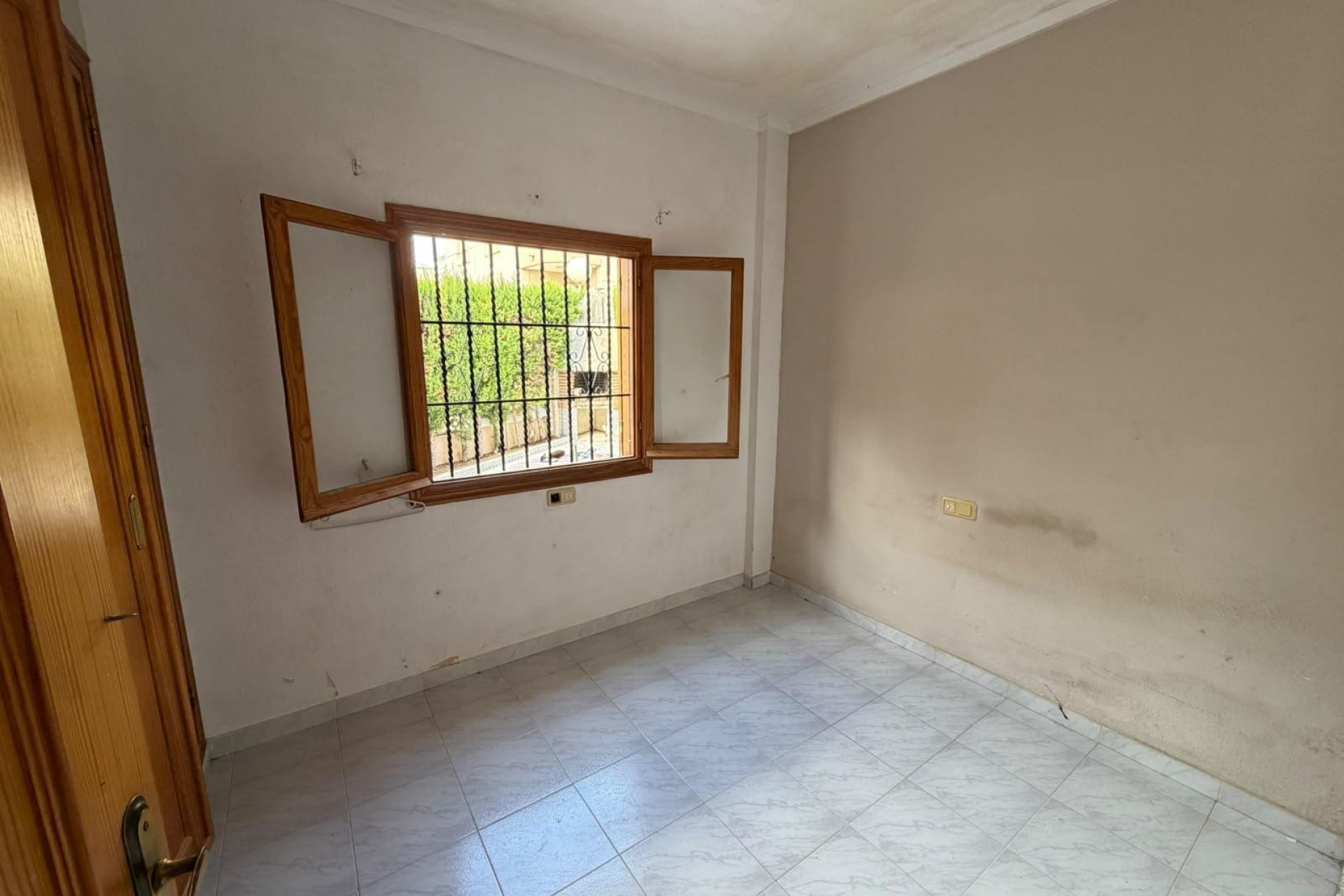 Resale - Apartment - Torrevieja - Los Frutales