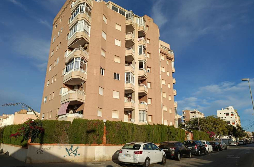 Resale - Apartment - Torrevieja - Nueva Torrevieja