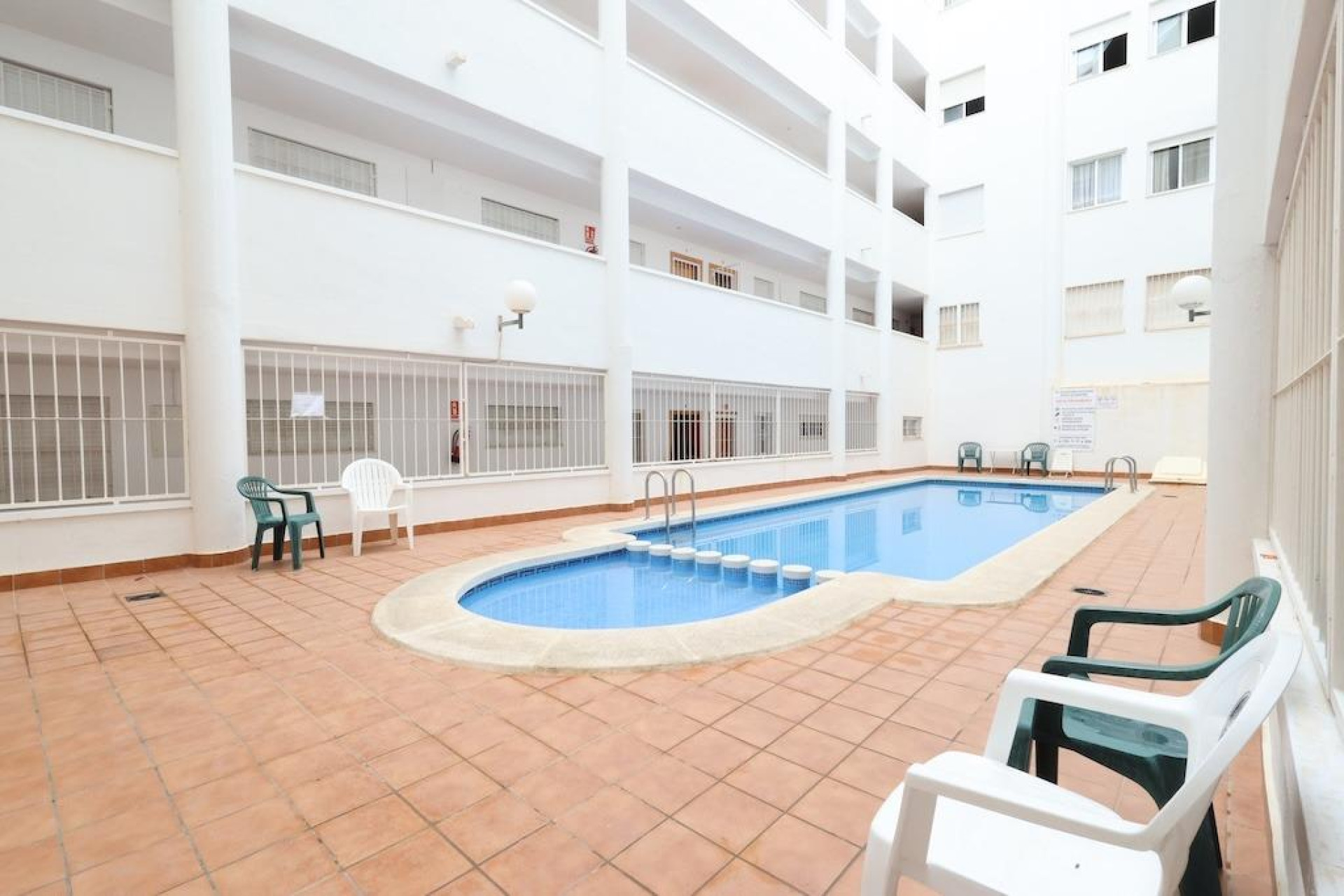 Resale - Apartment - Torrevieja - Parque de las Naciones