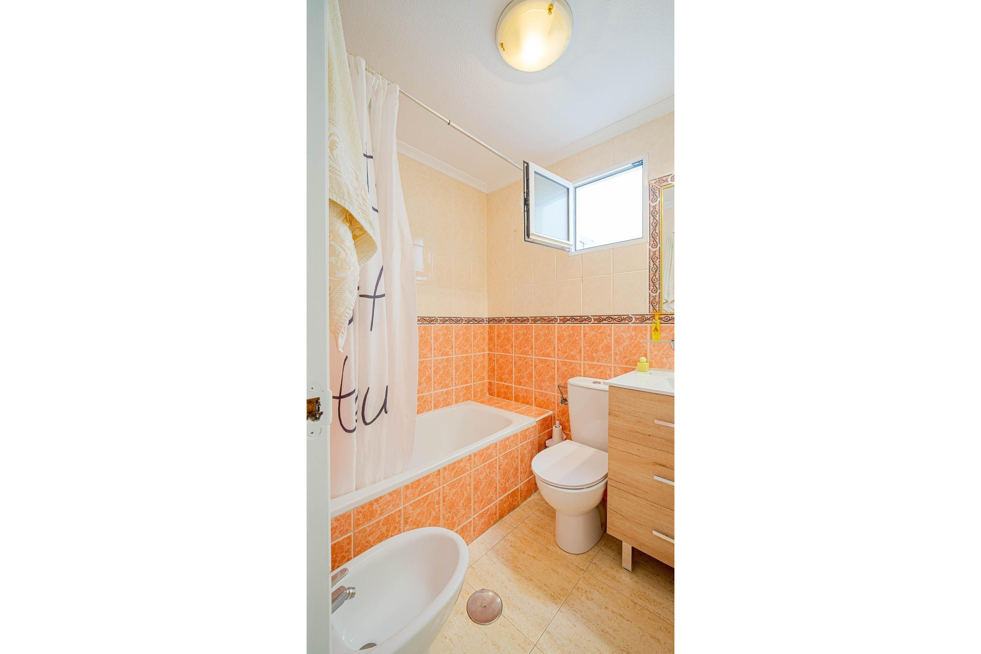 Resale - Apartment - Torrevieja - Parque de las Naciones