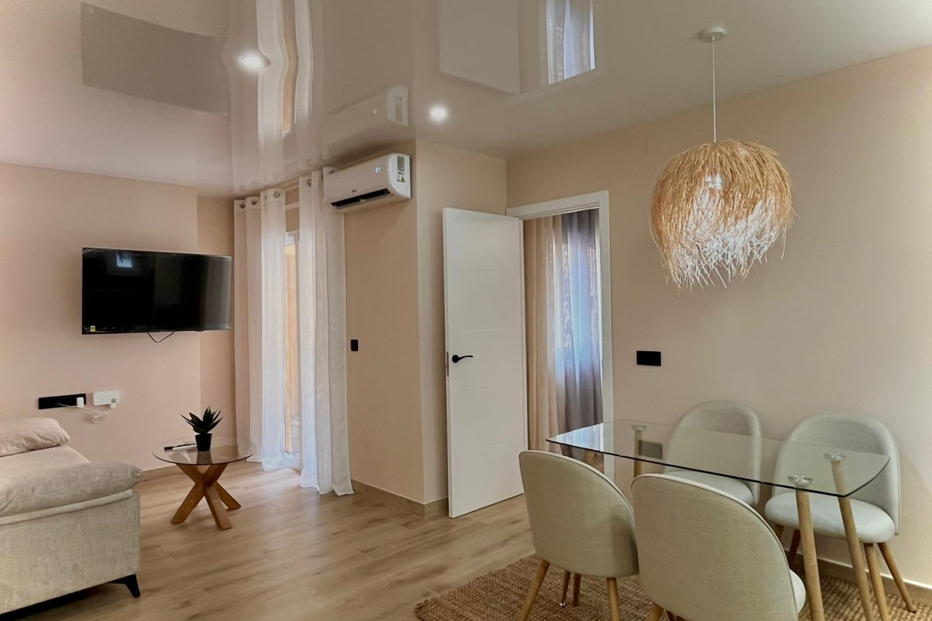 Resale - Apartment - Torrevieja - Parque las naciones