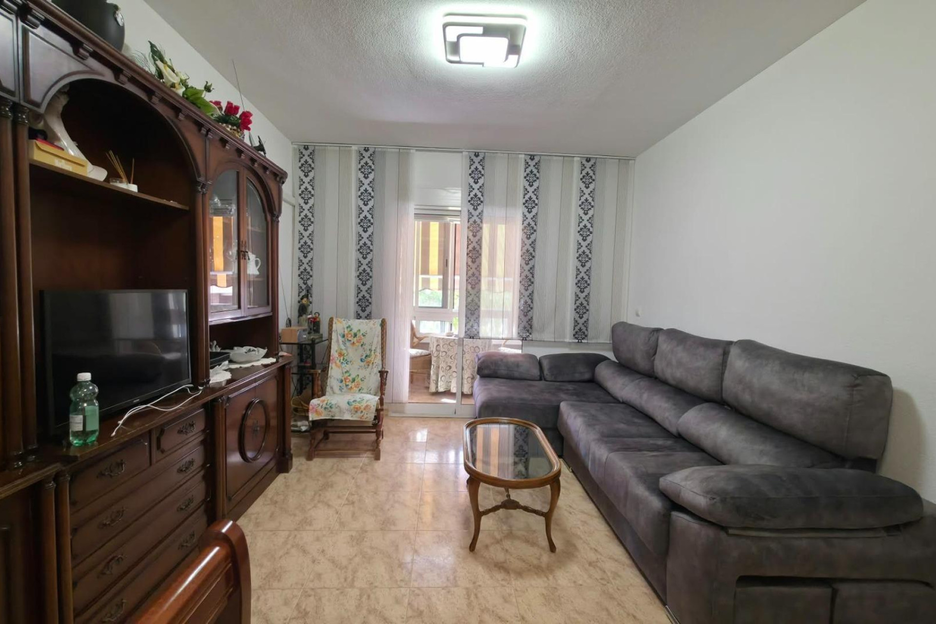 Resale - Apartment - Torrevieja - Paseo maritimo