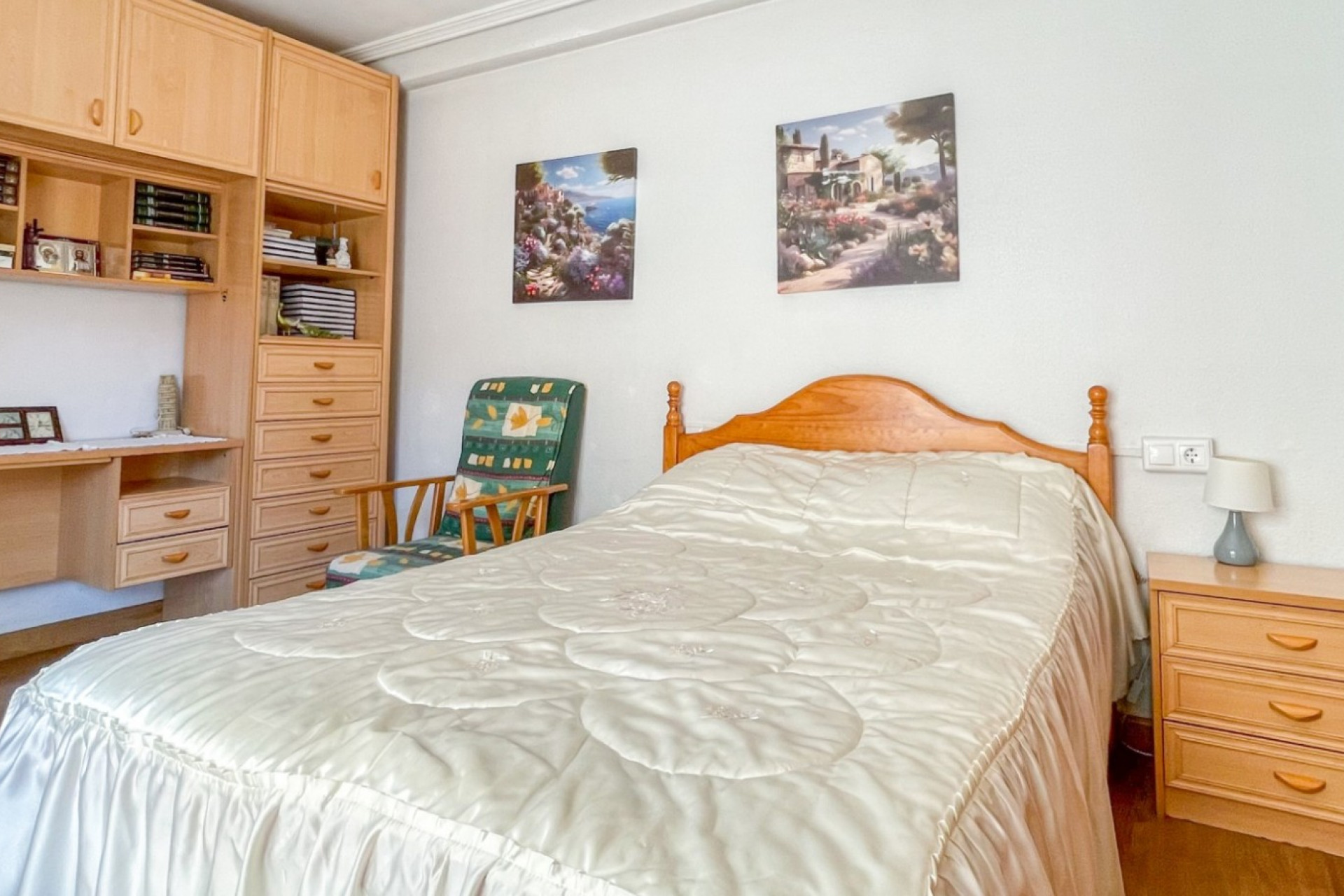 Resale - Apartment - Torrevieja - Playa Acequion