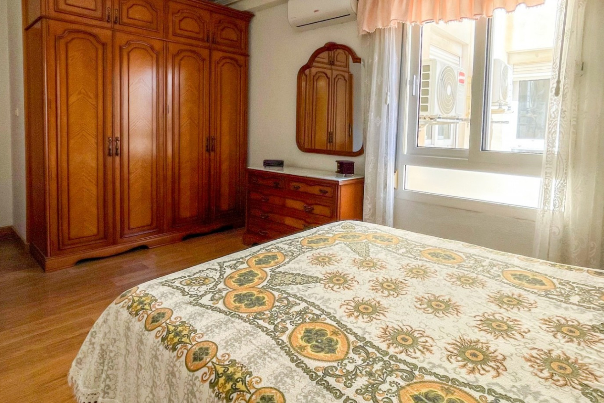 Resale - Apartment - Torrevieja - Playa Acequion