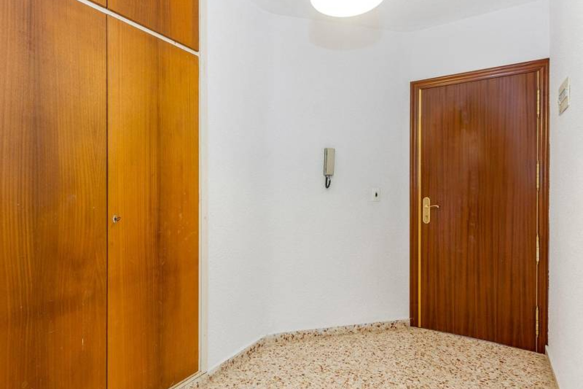 Resale - Apartment - Torrevieja - Playa de los locos