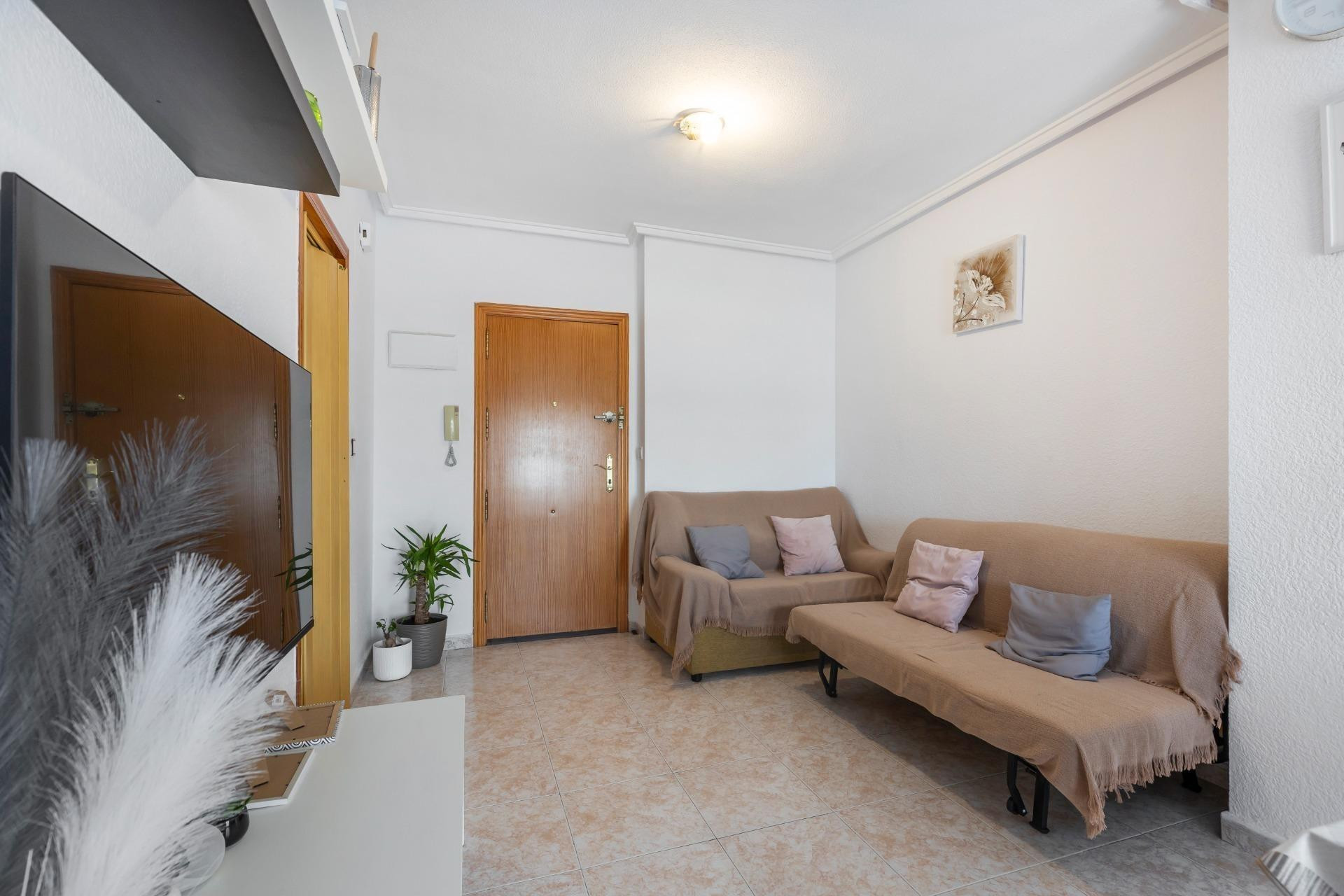 Resale - Apartment - Torrevieja - Playa de los locos