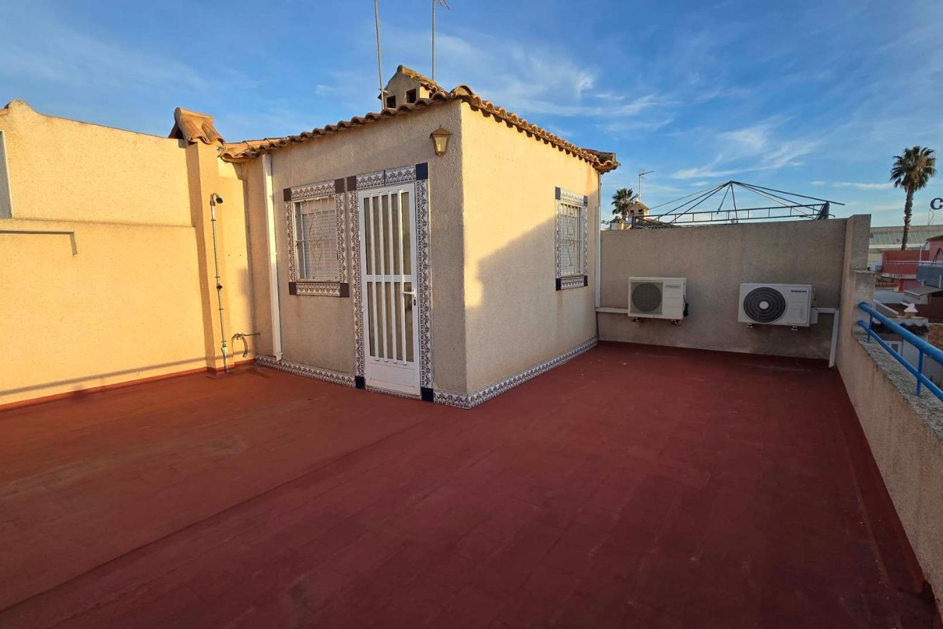 Resale - Apartment - Torrevieja - Playa de los locos
