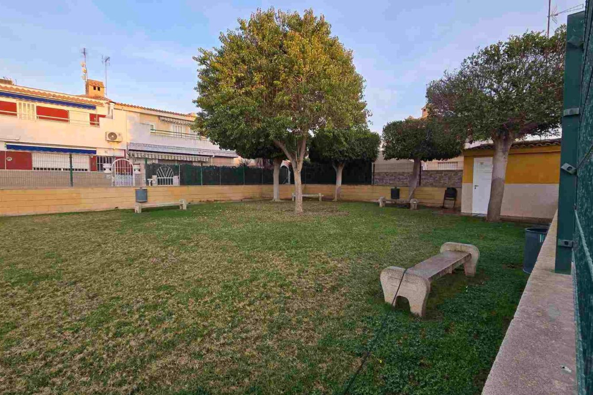 Resale - Apartment - Torrevieja - Playa de los locos