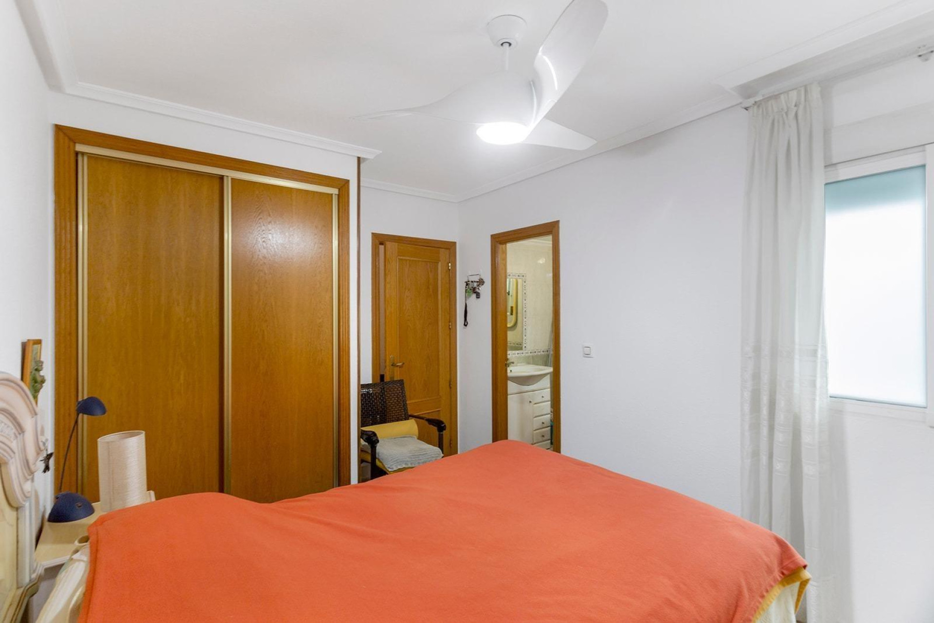 Resale - Apartment - Torrevieja - Playa de los locos
