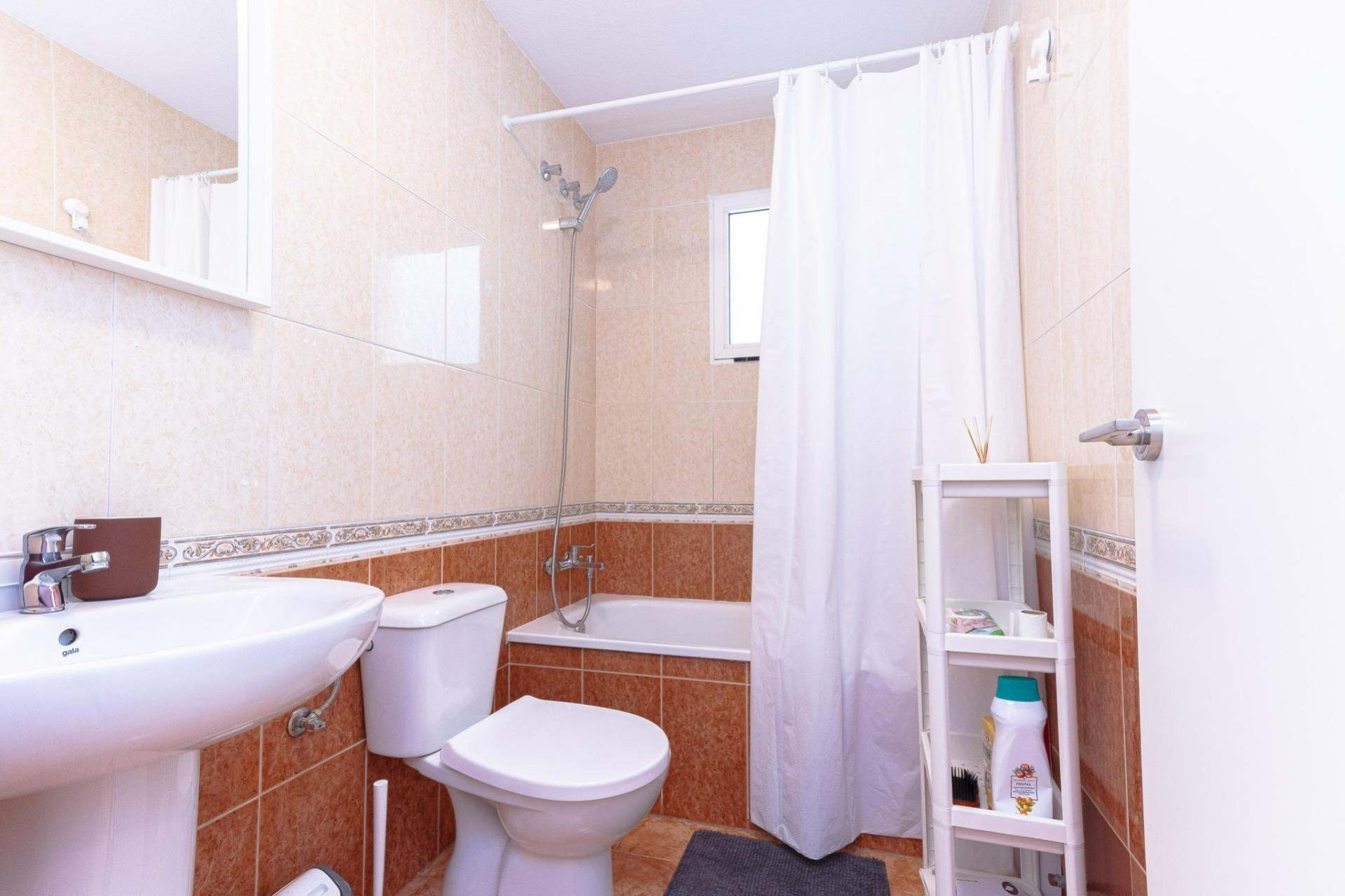 Resale - Apartment - Torrevieja - Playa de los locos