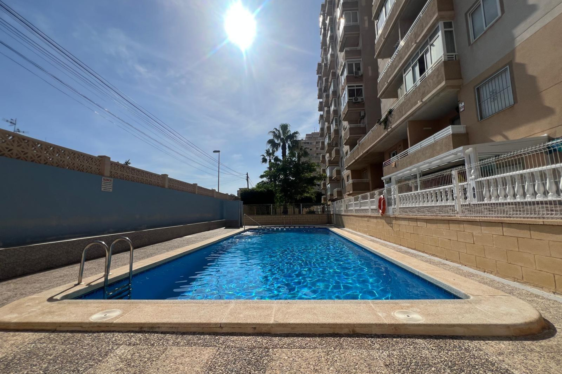 Resale - Apartment - Torrevieja - Playa de los locos