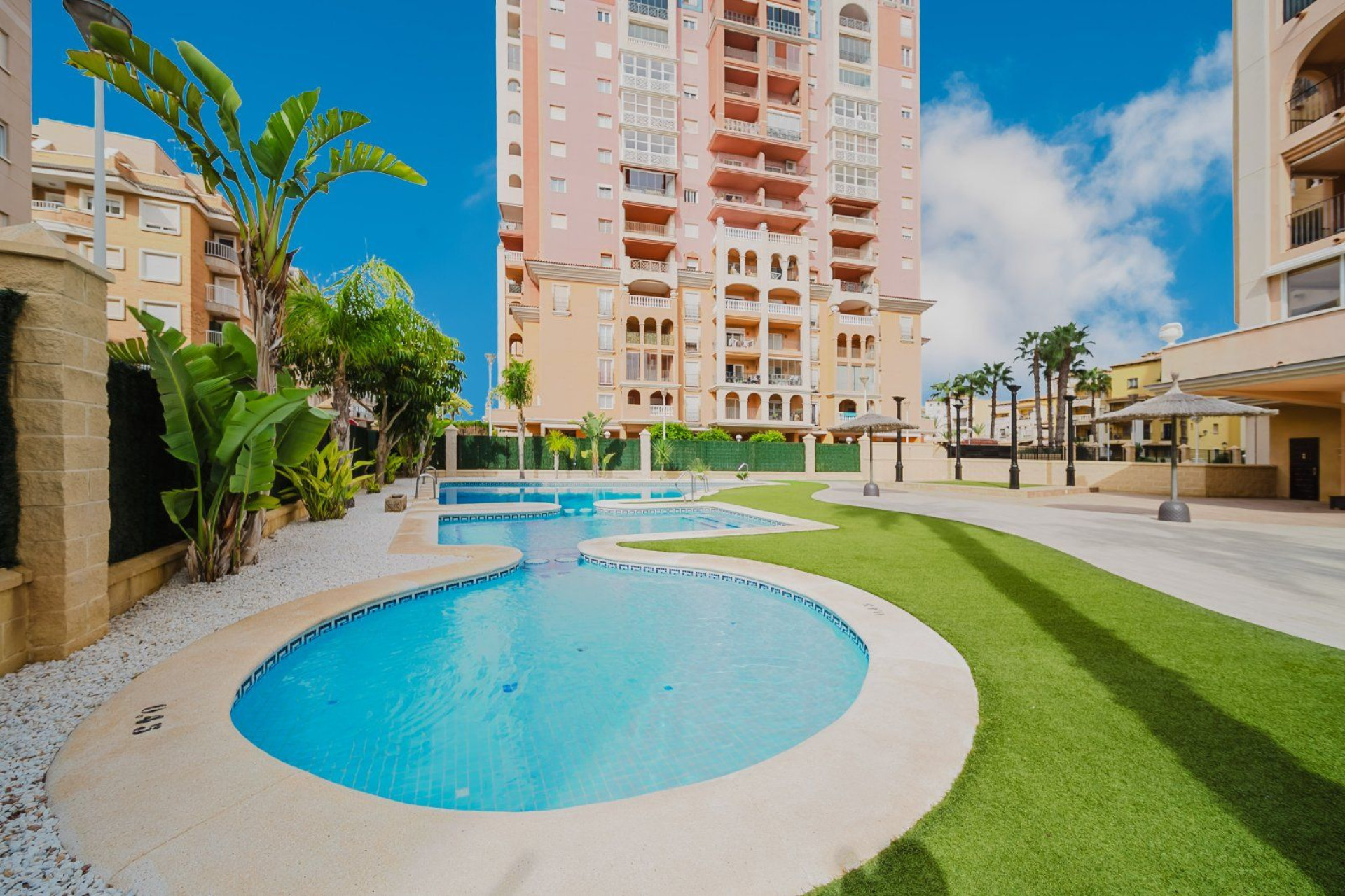 Resale - Apartment - Torrevieja - Playa de los locos