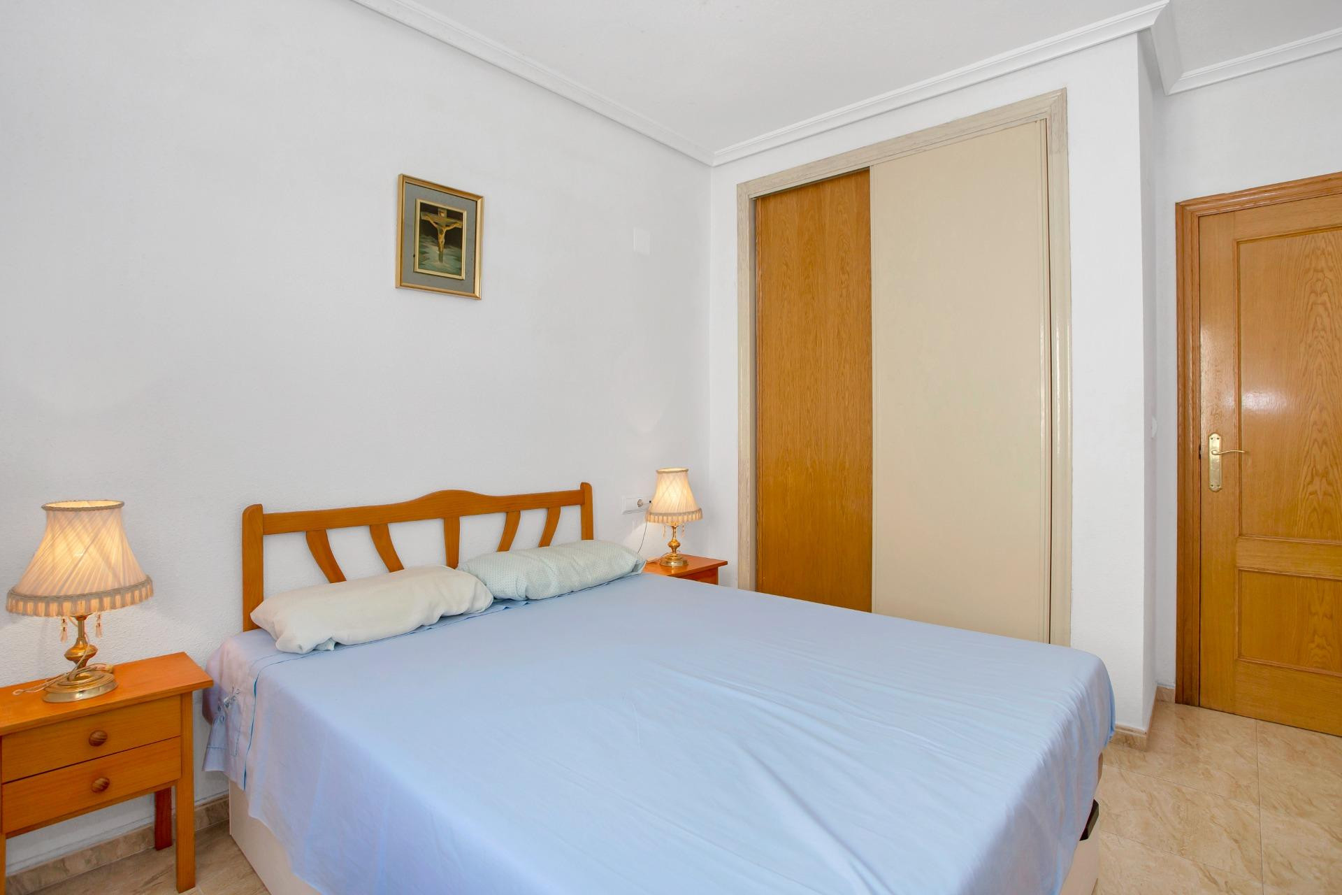 Resale - Apartment - Torrevieja - Playa de los locos