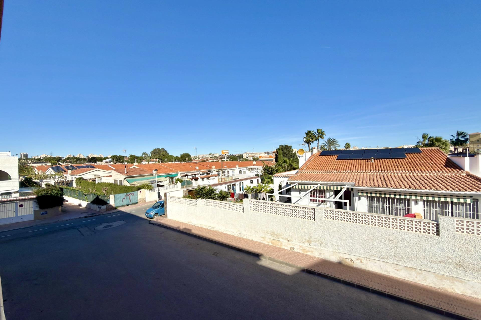 Resale - Apartment - Torrevieja - Playa de los Locos