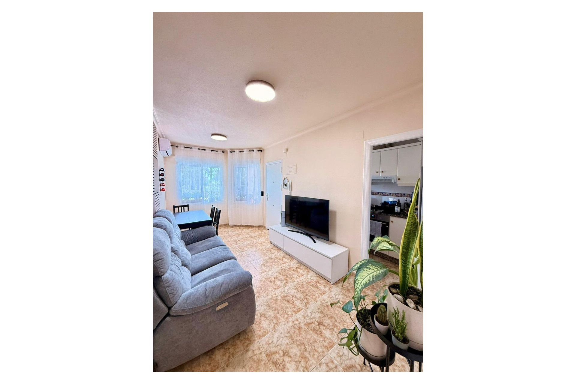 Resale - Apartment - Torrevieja - Playa de los locos