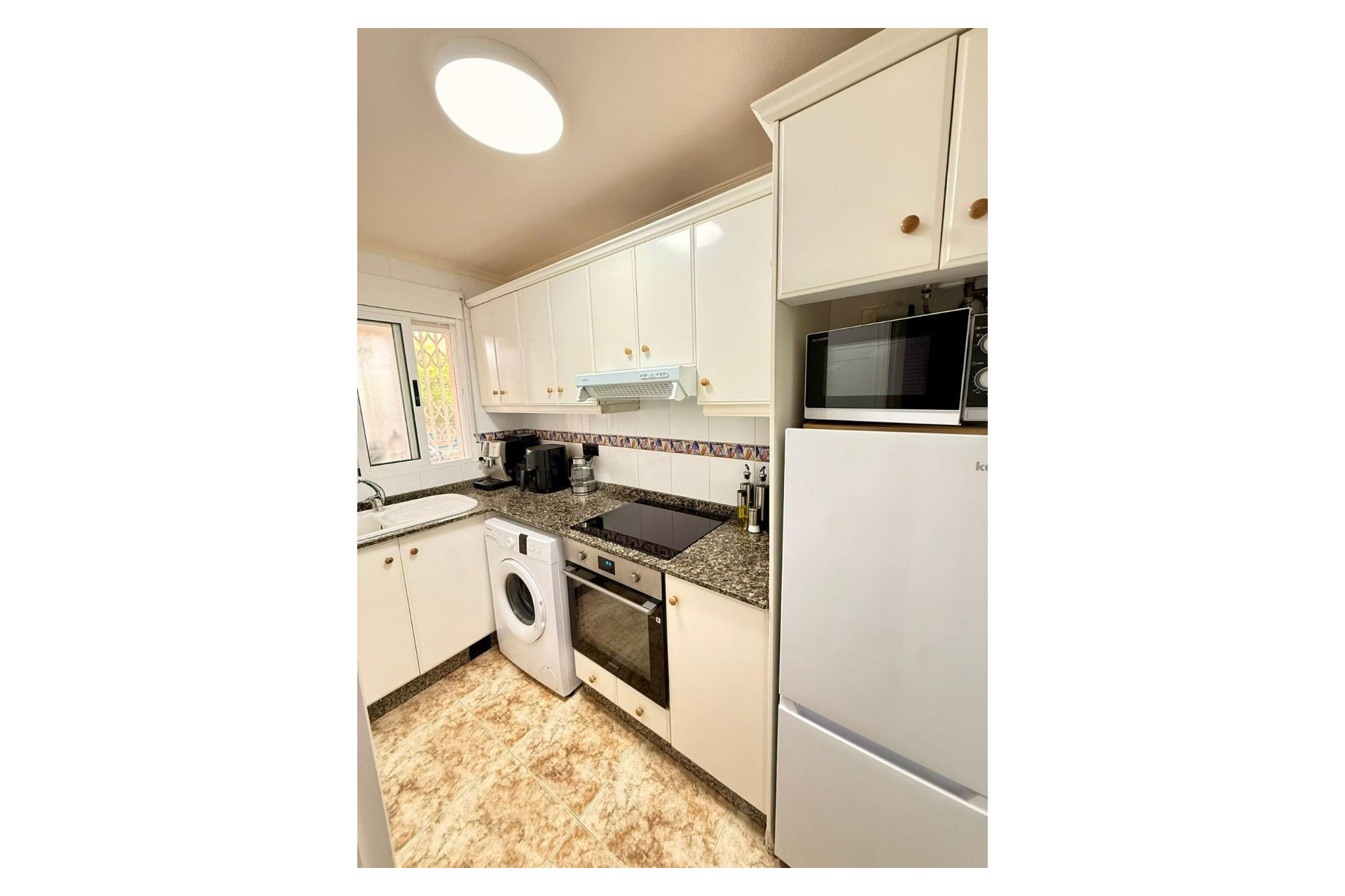 Resale - Apartment - Torrevieja - Playa de los locos