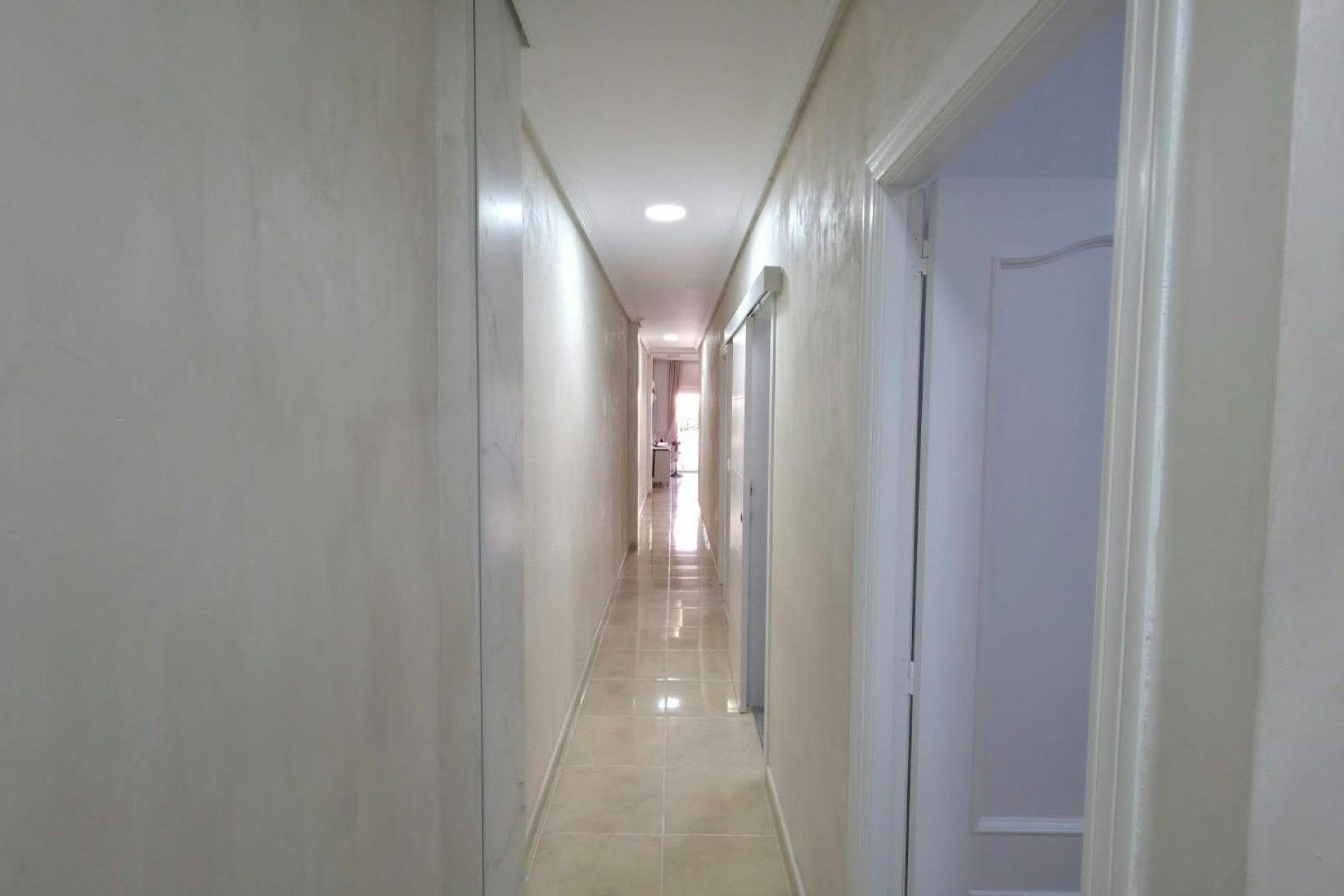 Resale - Apartment - Torrevieja - Playa de los locos