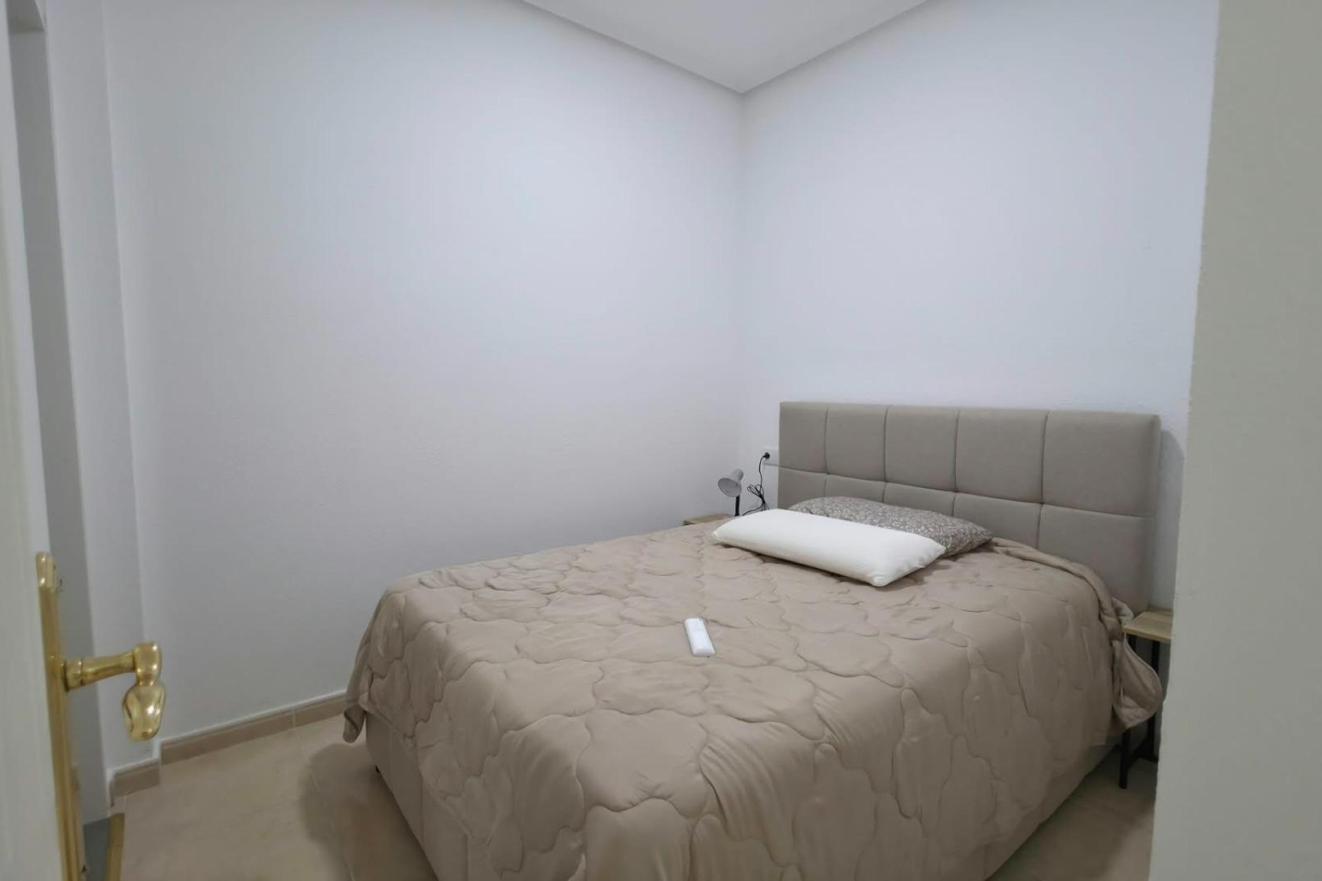 Resale - Apartment - Torrevieja - Playa de los locos