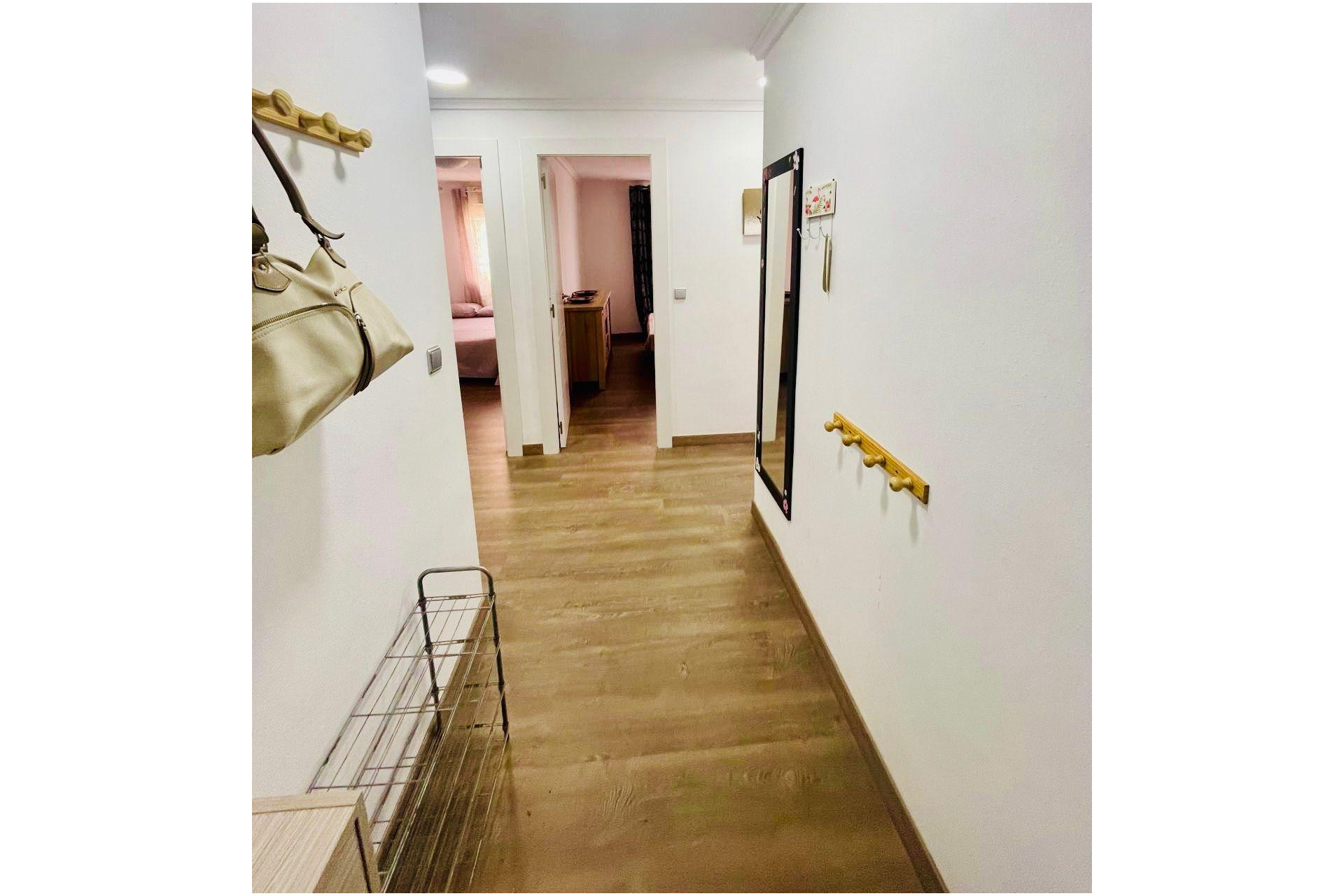 Resale - Apartment - Torrevieja - Playa de los Naufragos