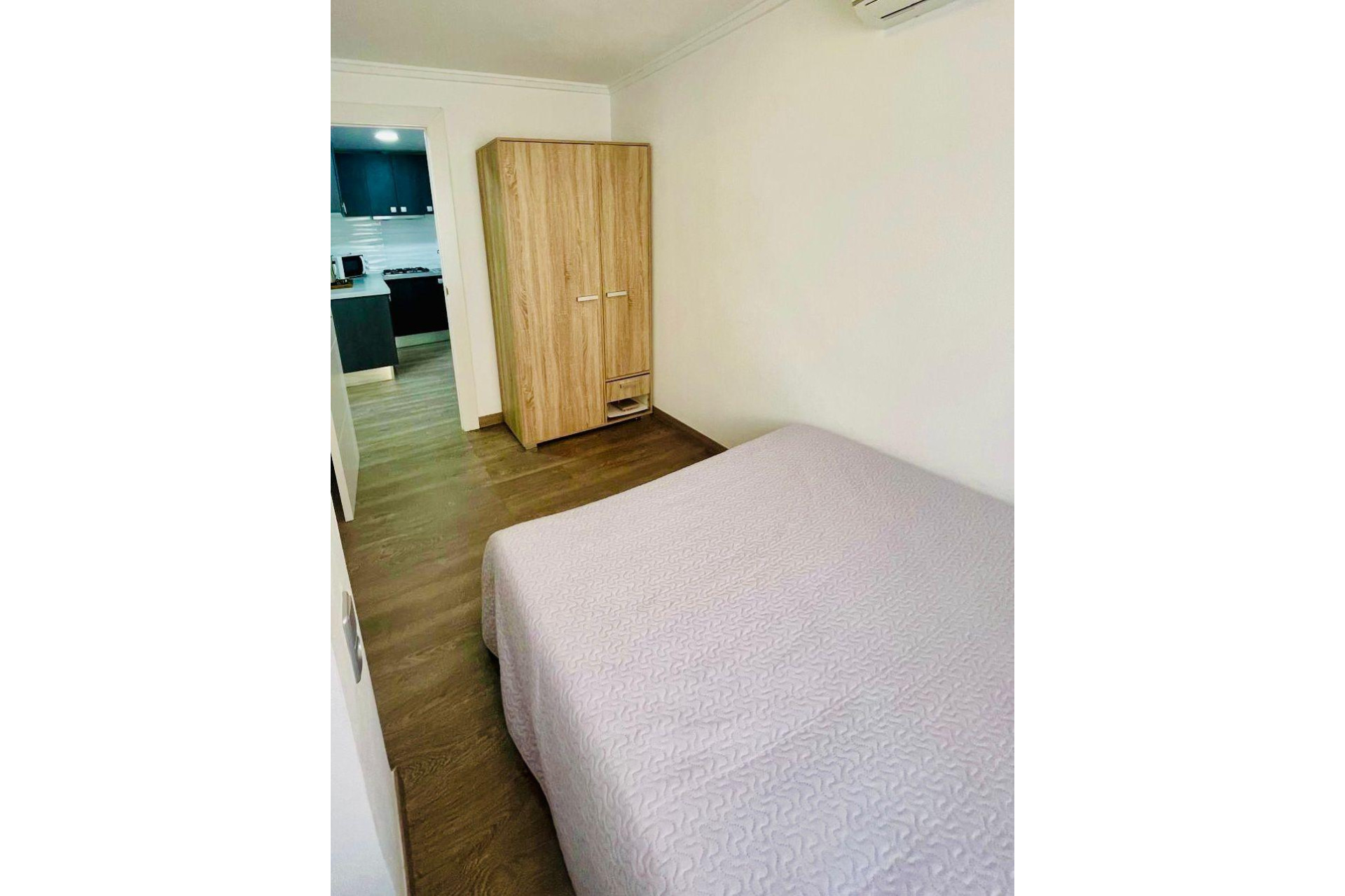 Resale - Apartment - Torrevieja - Playa de los Naufragos