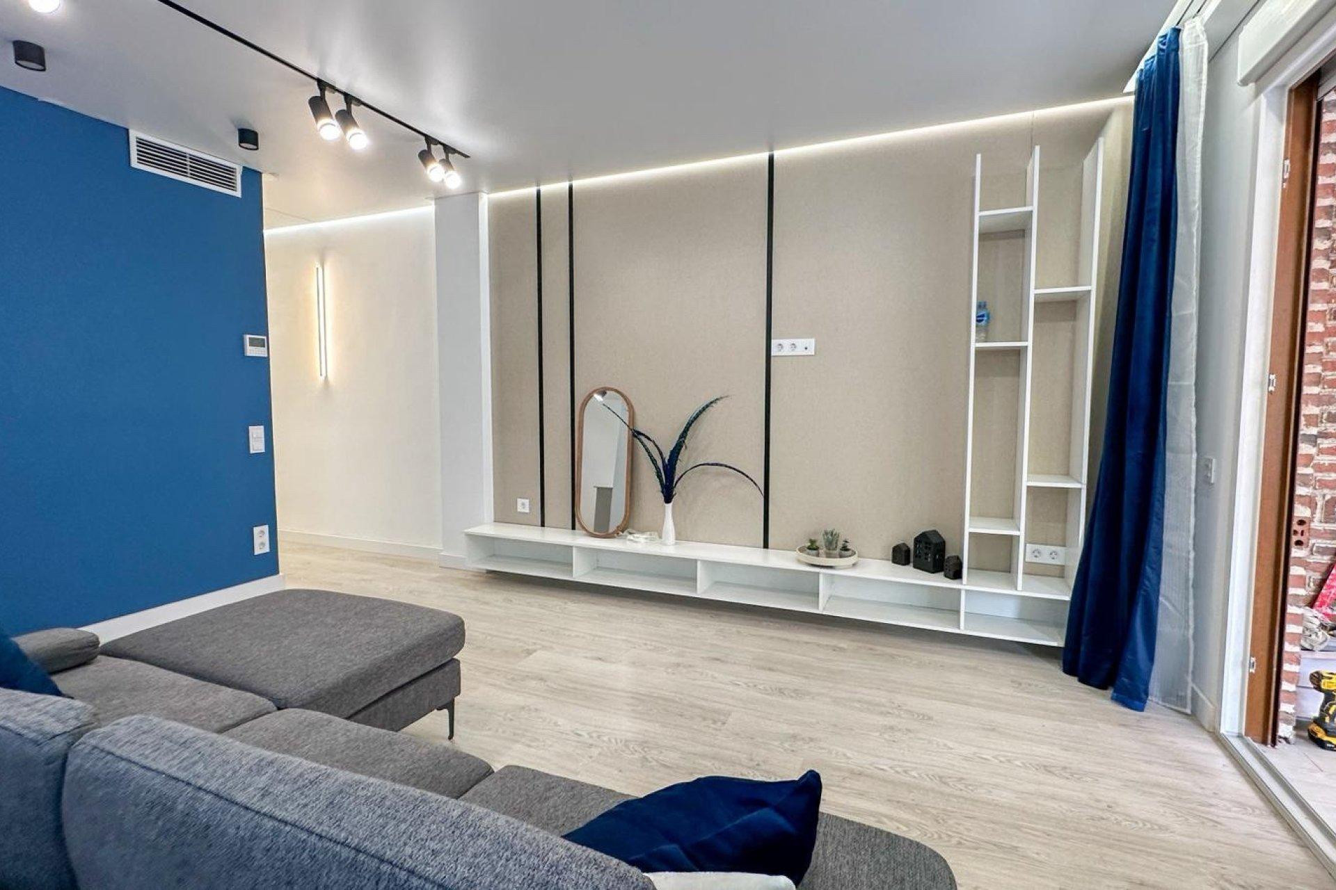 Resale - Apartment - Torrevieja - Playa de los Naufragos