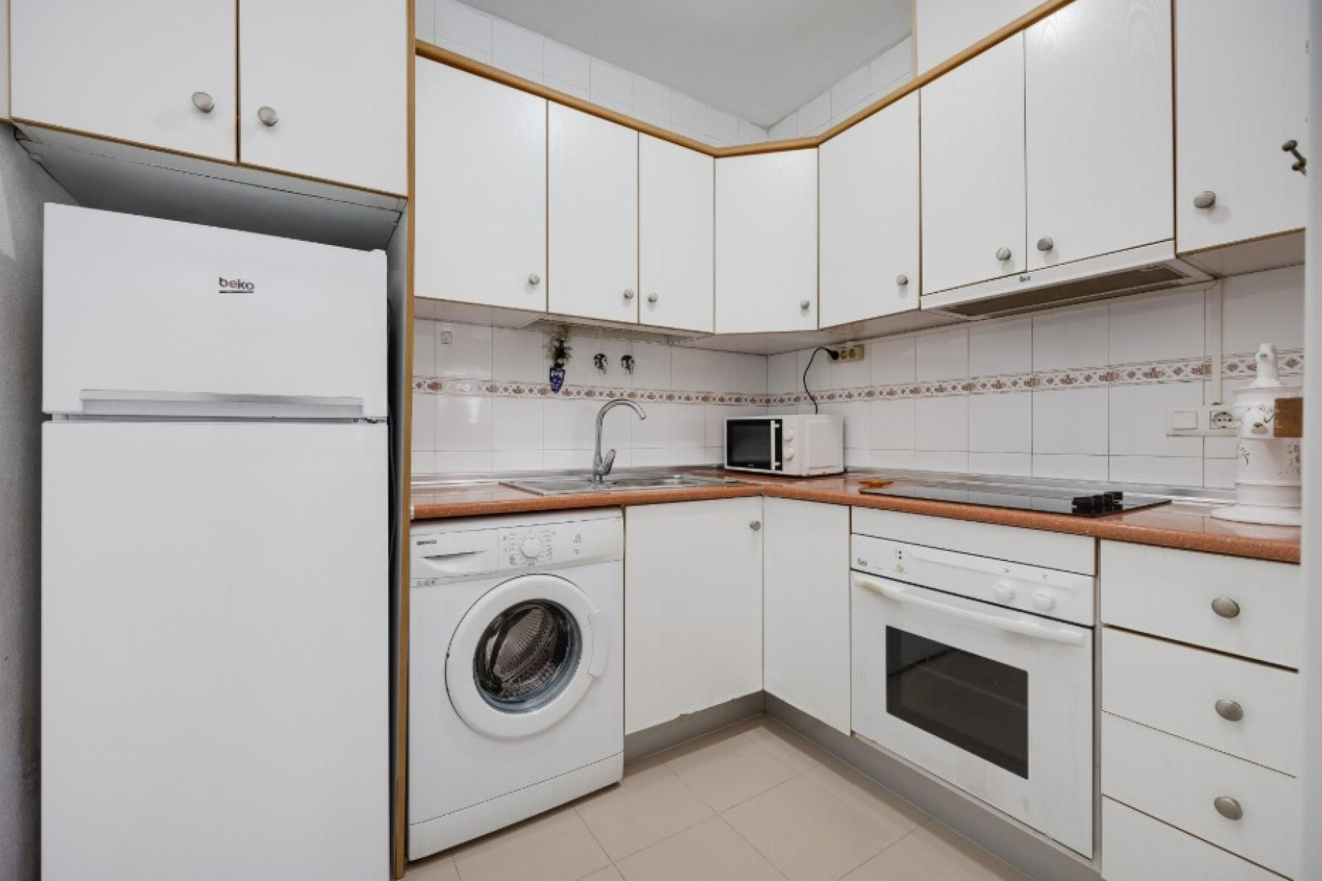 Resale - Apartment - Torrevieja - Playa de los Naufragos
