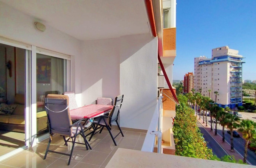 Resale - Apartment - Torrevieja - Playa de los Naufragos