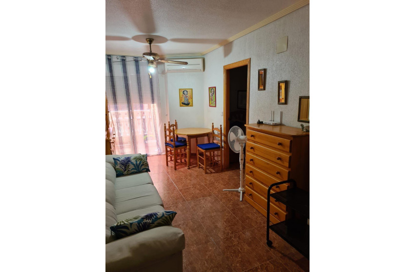 Resale - Apartment - Torrevieja - Playa del cura